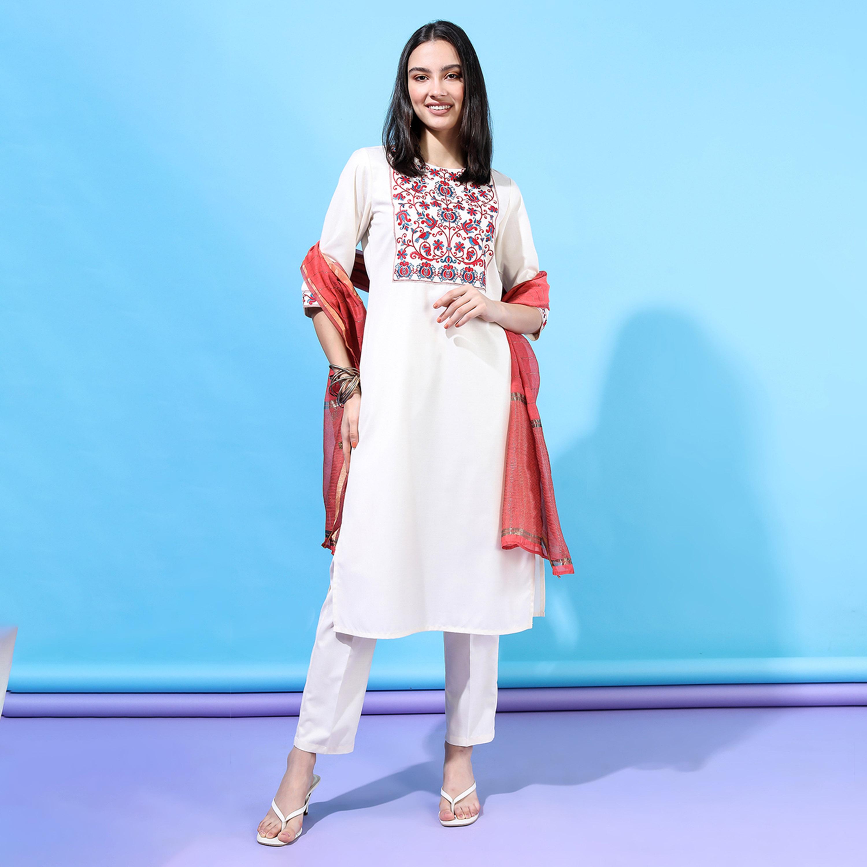 فيشود × ستايلي - كورتي مستقيم بياقة مزينة بالأزهار للنساء مع بنطال ووشاح - كريمي-women-clothing-ethnicwear-sareesets-image-1