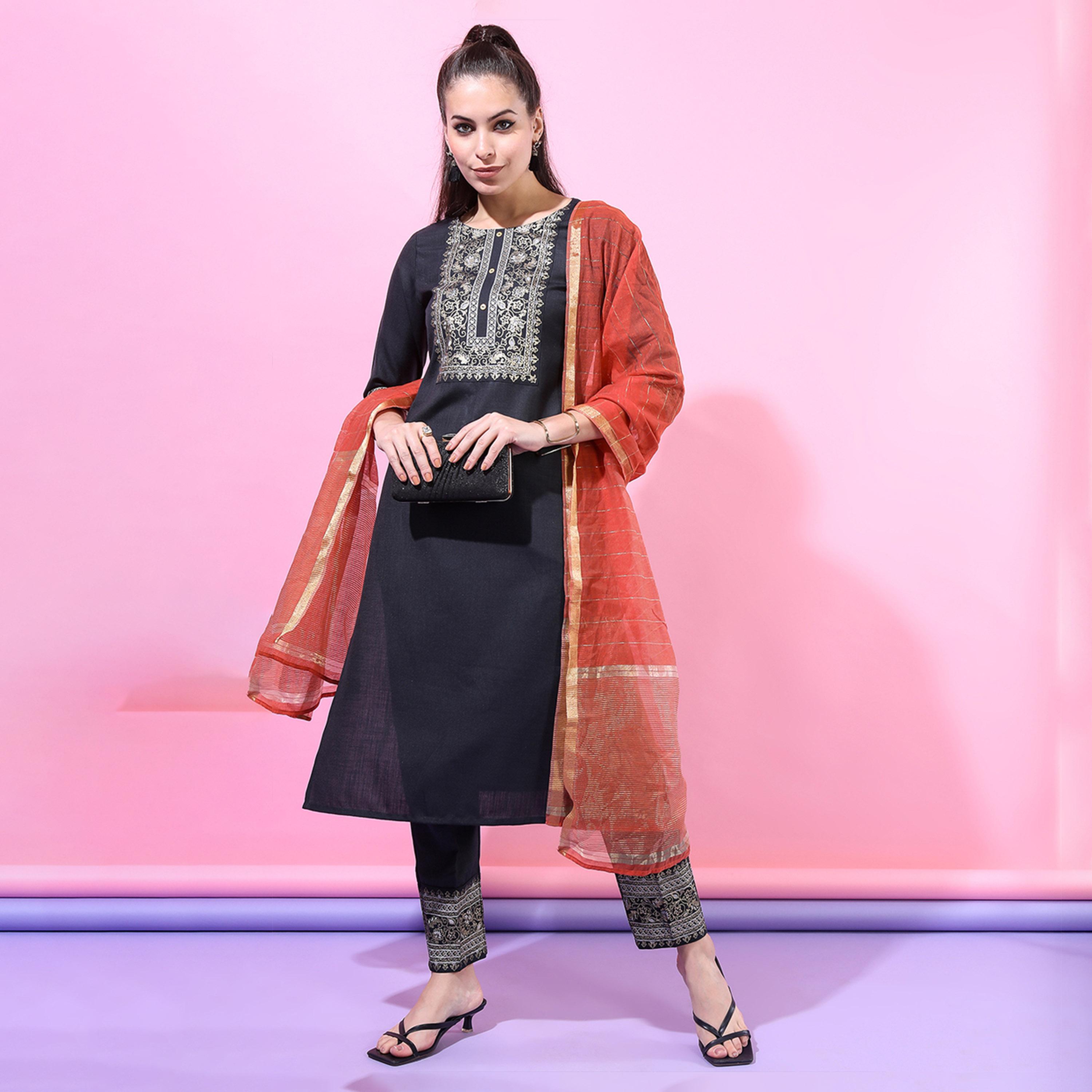 Vishudh X Styli Women Yoke Design Straight Kurta with Trousers & Dupatta-women-clothing-ethnicwear-sareesets-image-2