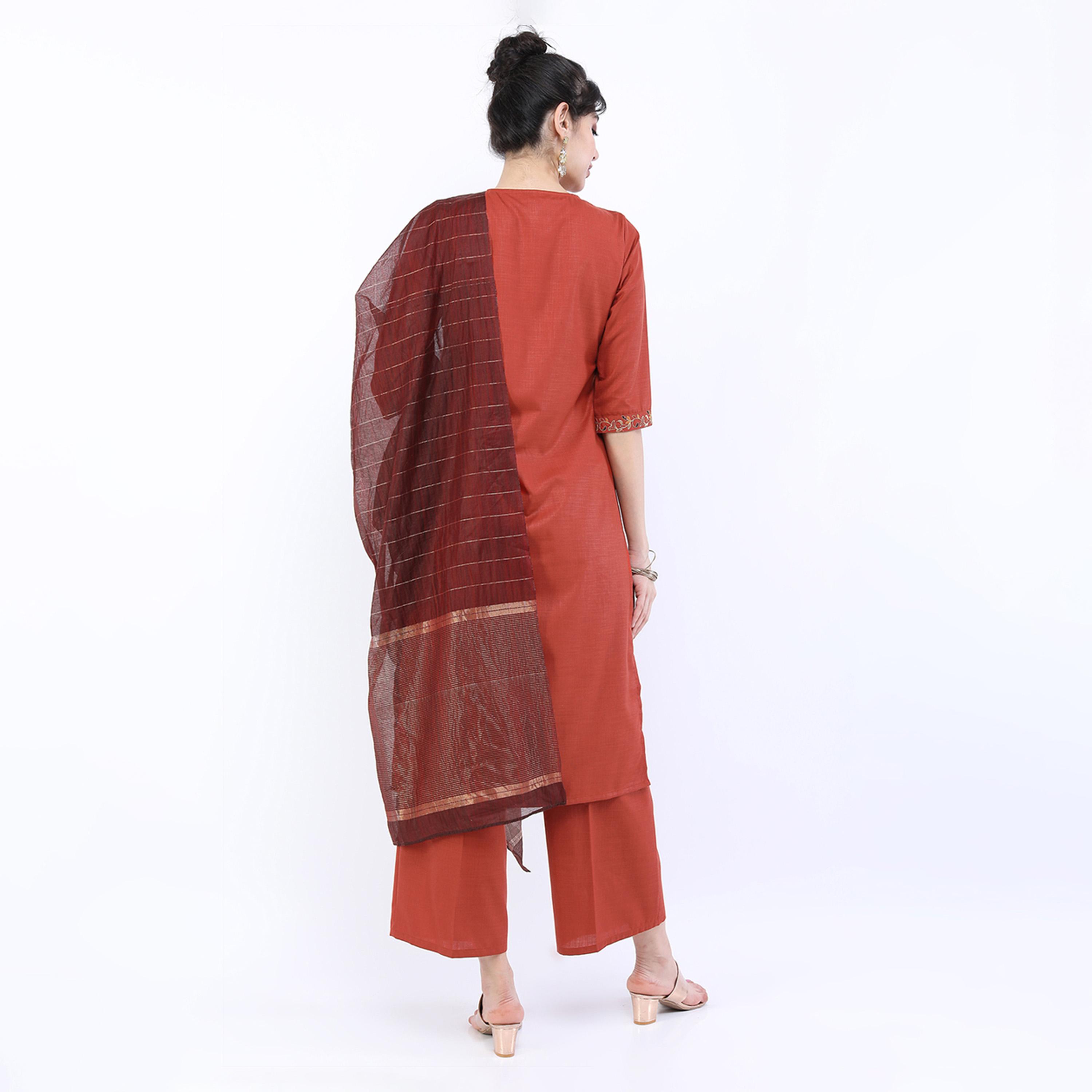 فيشود × ستايلي - كورتا نسائية موردة مع بنطال بالازو ووشاح دوباتا - لون الصدأ-women-clothing-ethnicwear-sareesets-image-3