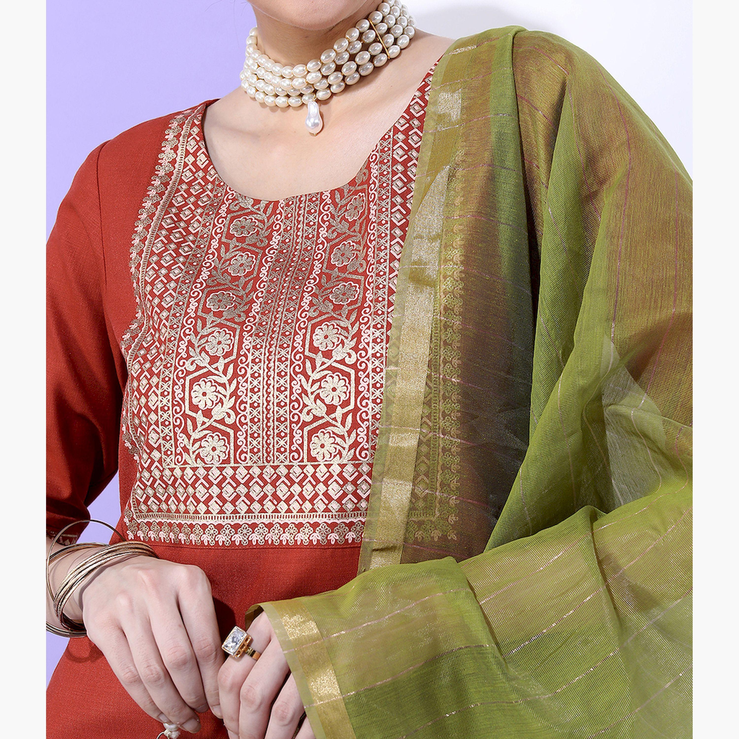 فيشود × ستايلي - كورتا مستقيمة بياقة مزينة للنساء مع بنطال ووشاح - أخضر وصدأ-women-clothing-ethnicwear-sareesets-image-4