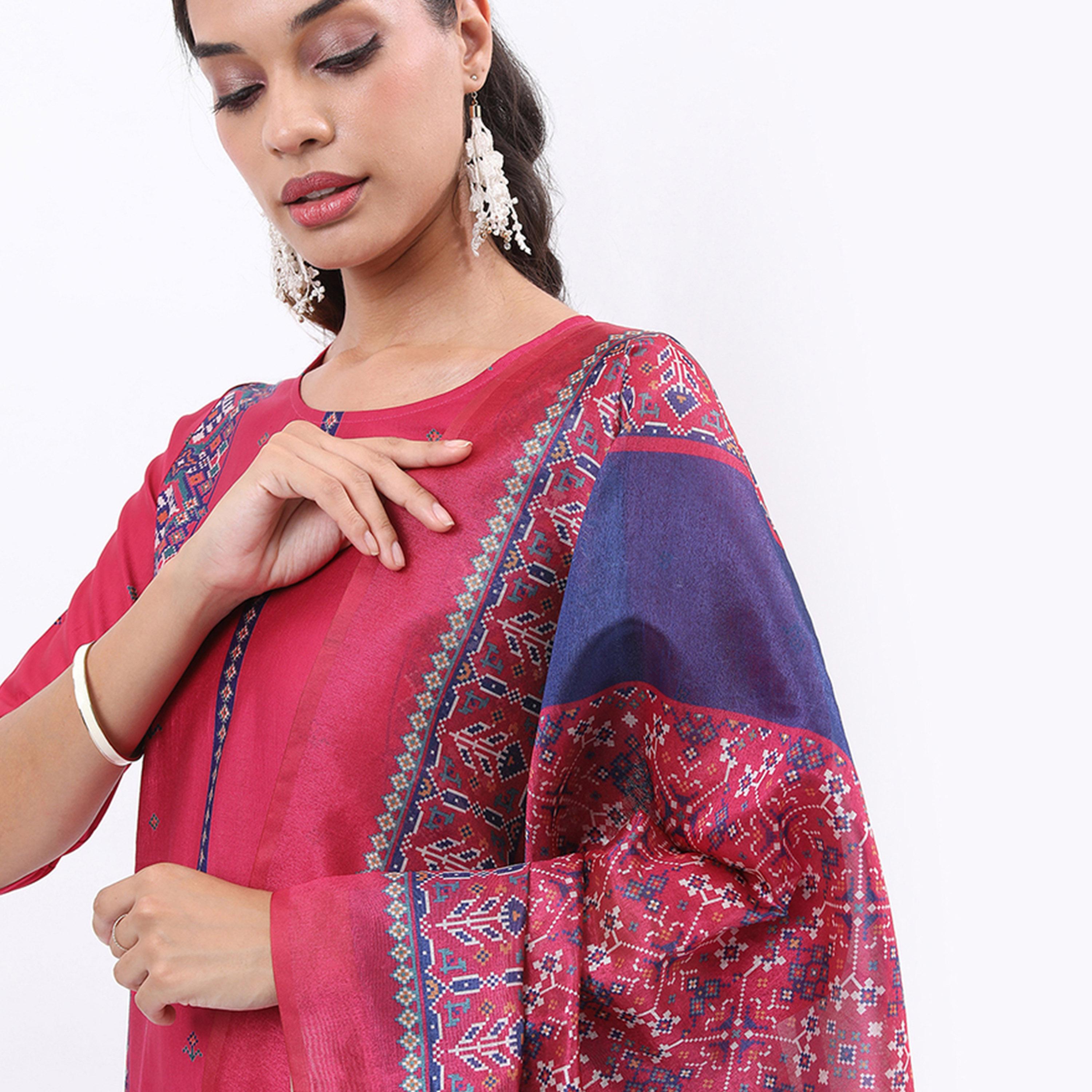 Vishudh X Styli Pink Blue Ethnic Motifs Printed Straight Kurta with Trousers With Dupatta-women-clothing-ethnicwear-sareesets-image-2