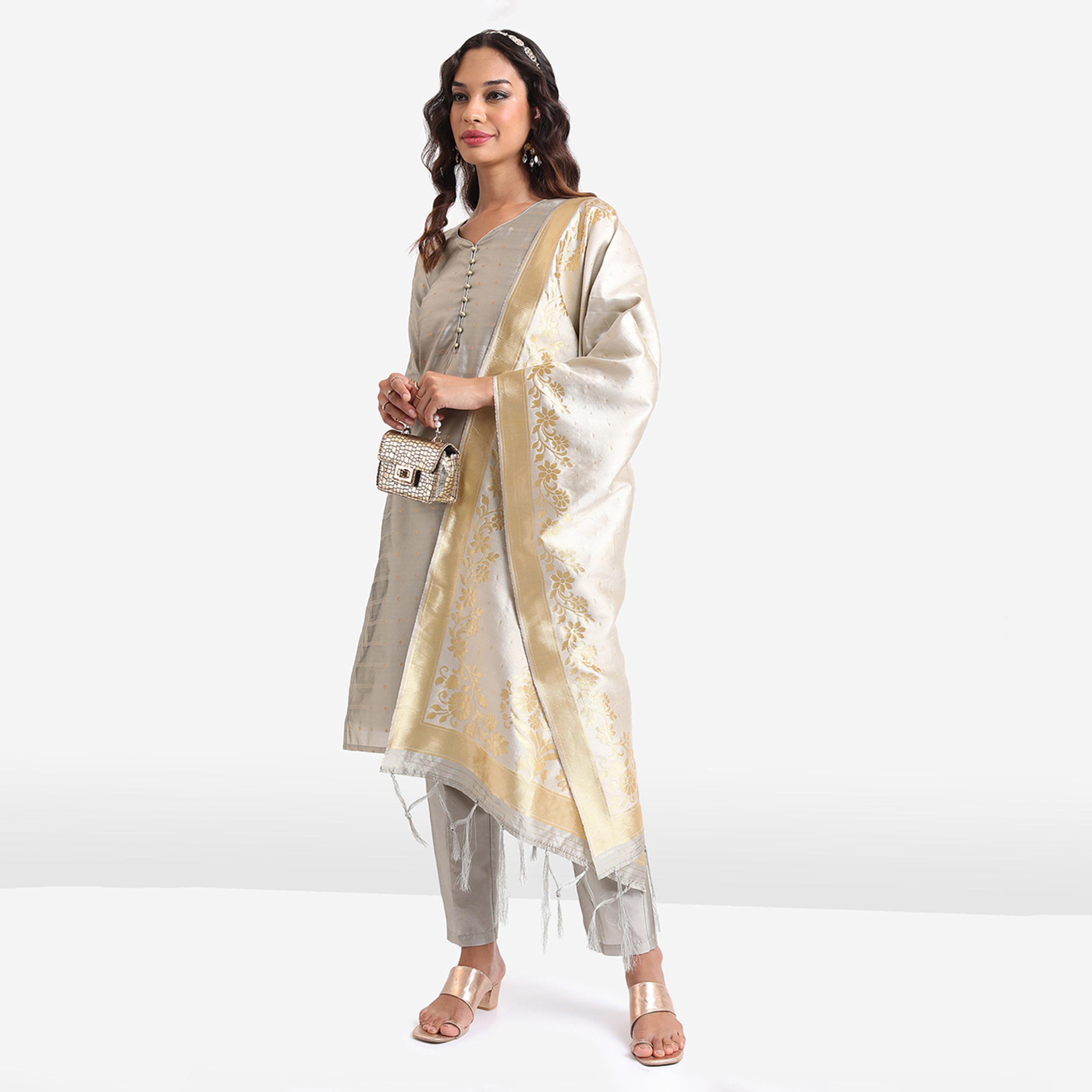 Vishudh X Styli Geometric Woven Design Regular Kurta With Trousers & Dupatta-women-clothing-ethnicwear-sareesets-image-2