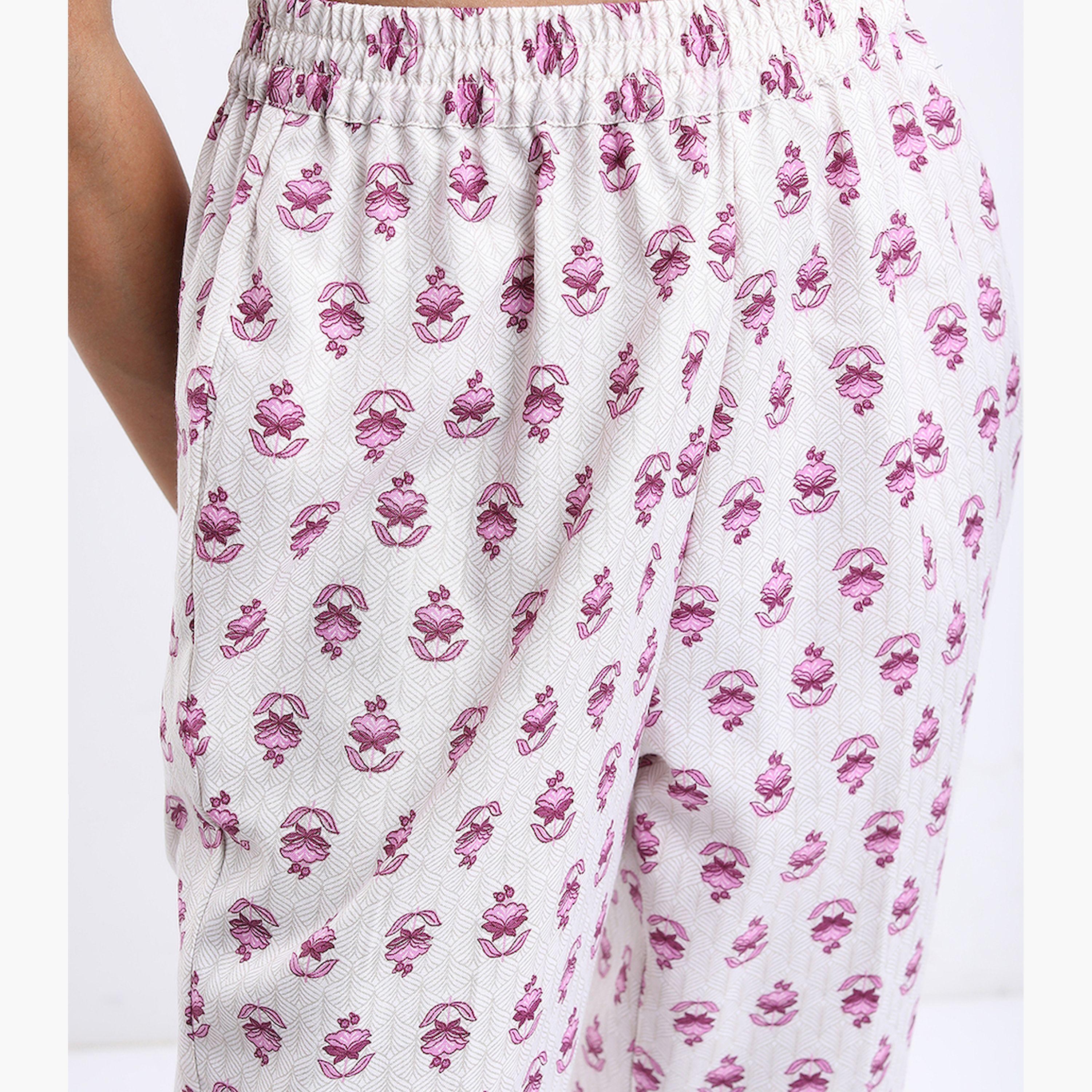 Vishudh X Styli Floral Printed Straight Kurta with Trousers With Dupatta-women-clothing-ethnicwear-sareesets-image-6