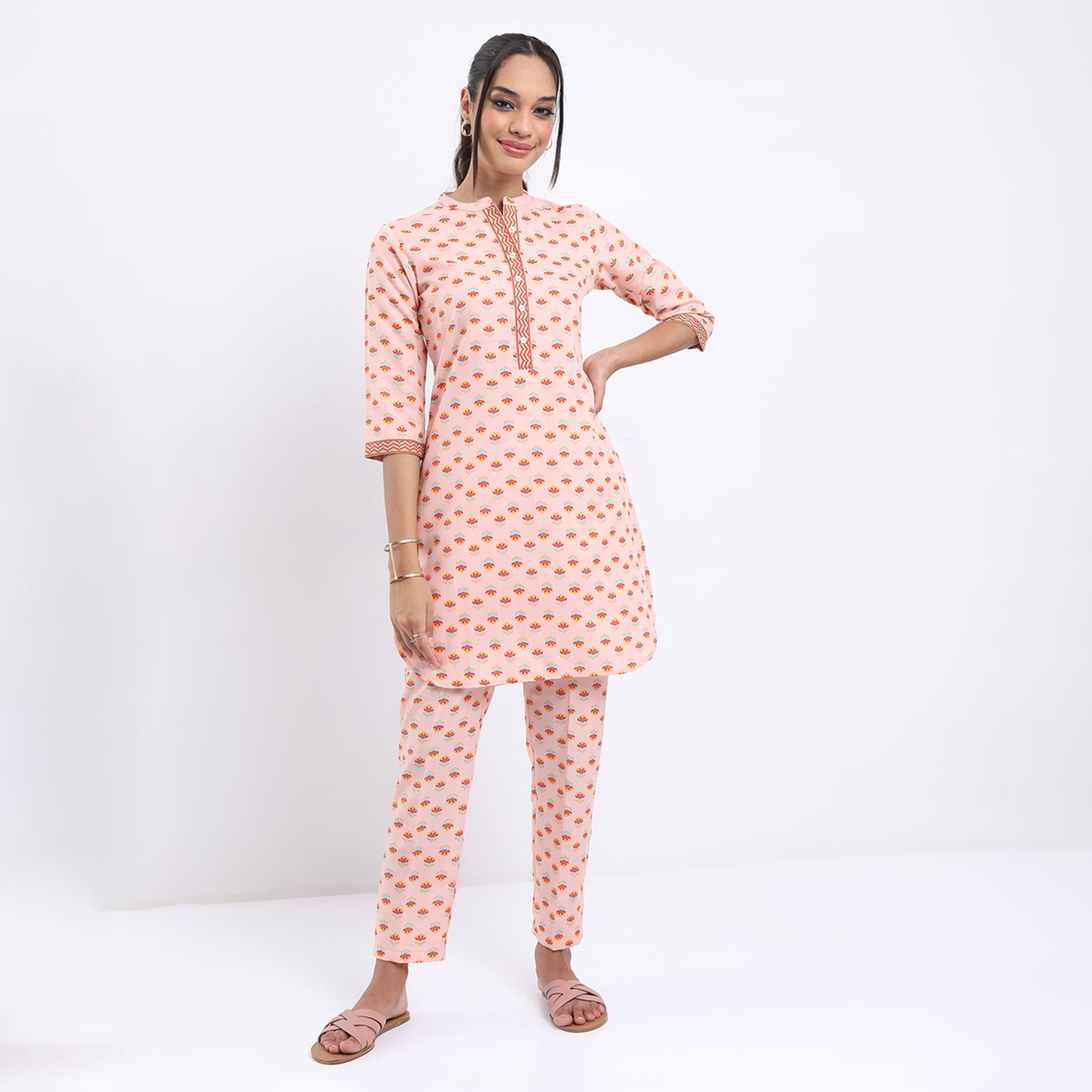 Vishudh X Styli Peach-Coloured Floral Printed Band Collar Top with Trousers-women-clothing-ethnicwear-kurtasets-image-2