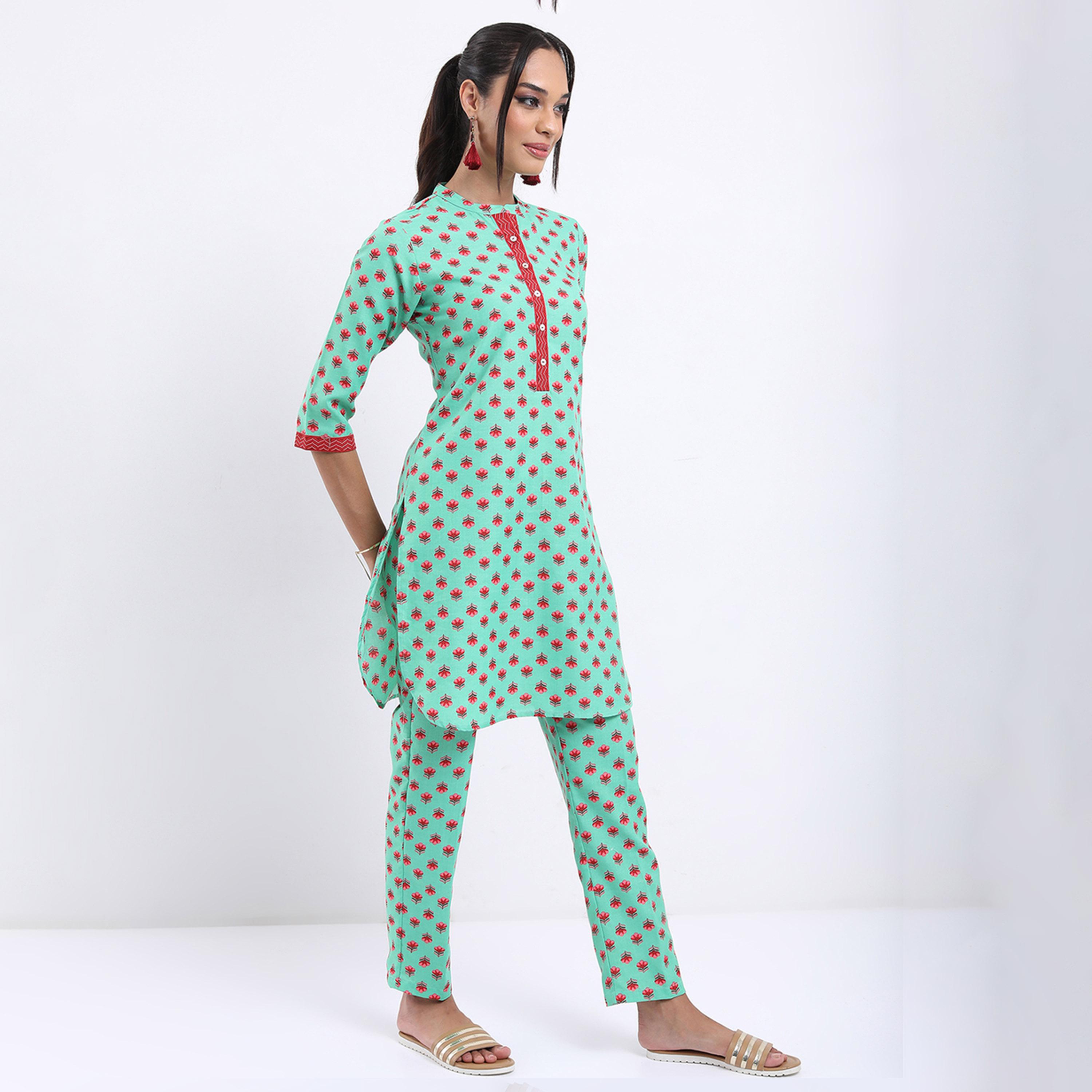 فيشود × ستايلي - كورتا بطبعة زهور مع بنطال-women-clothing-ethnicwear-kurtasets-image-5