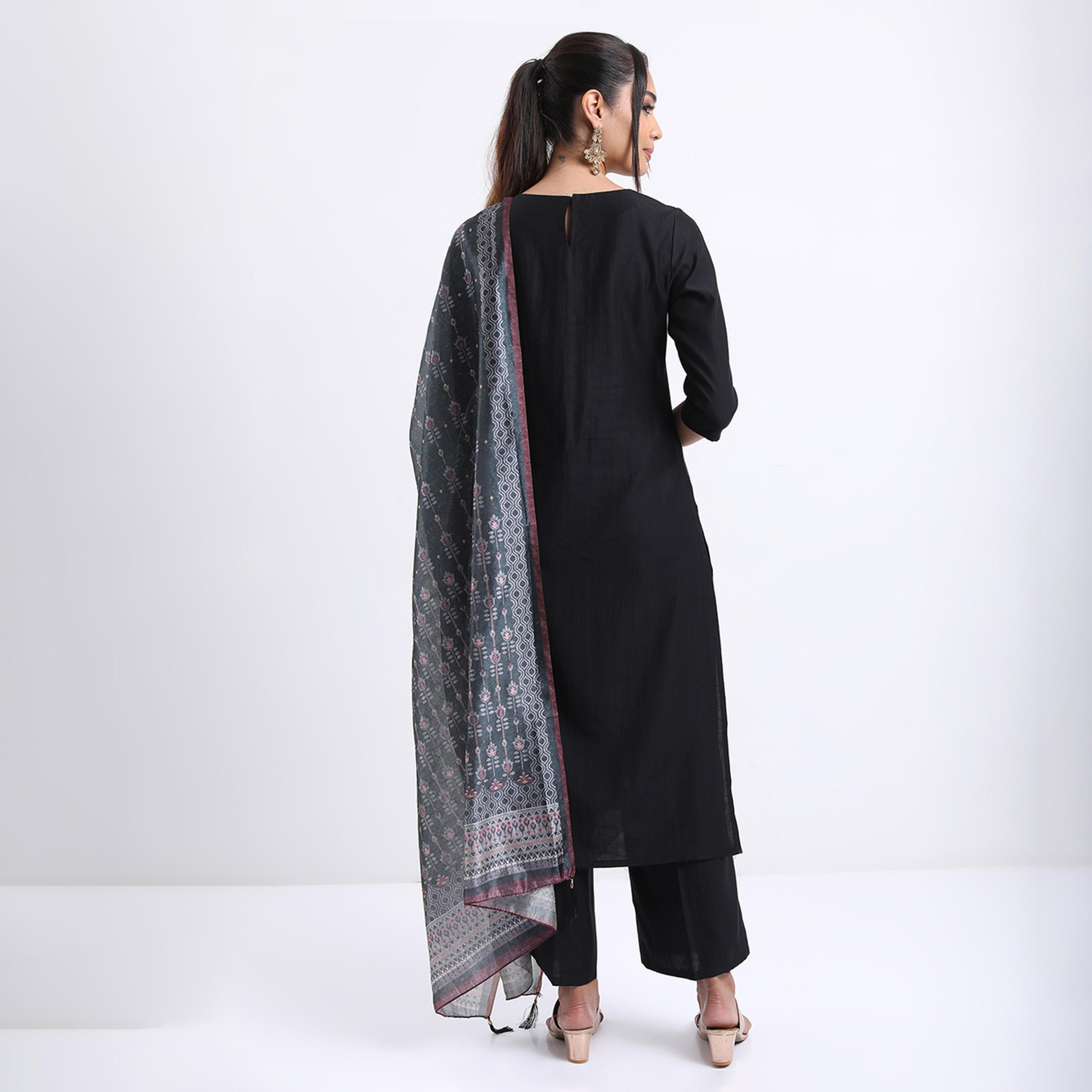 Vishudh X Styli Ethnic Motifs Yoke Design Straight Kurta with Palazzos With Dupatta-women-clothing-ethnicwear-sareesets-image-3