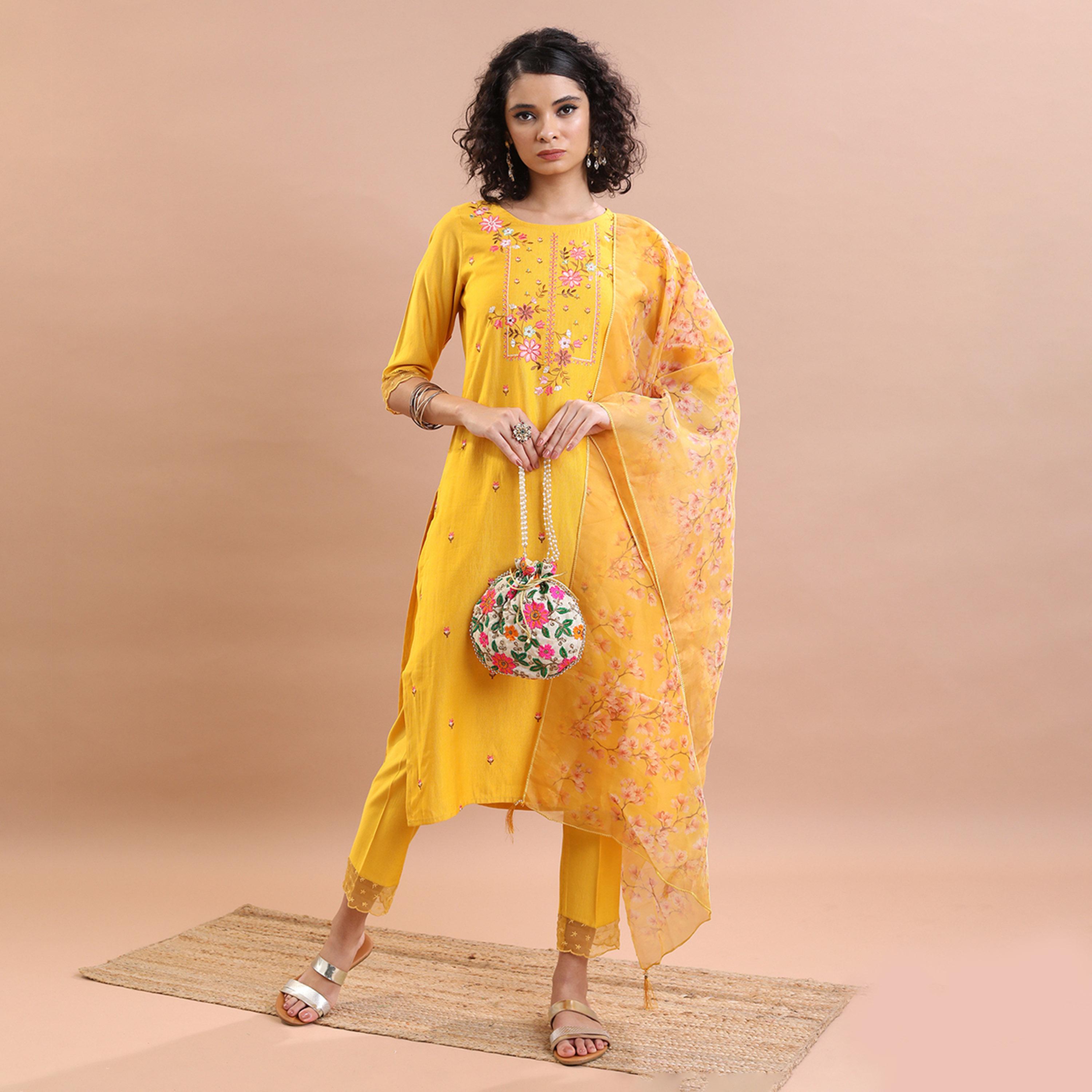 Vishudh X Styli Floral Embroidered Thread Work Kurta With Trousers & Dupatta-women-clothing-ethnicwear-sareesets-image-1