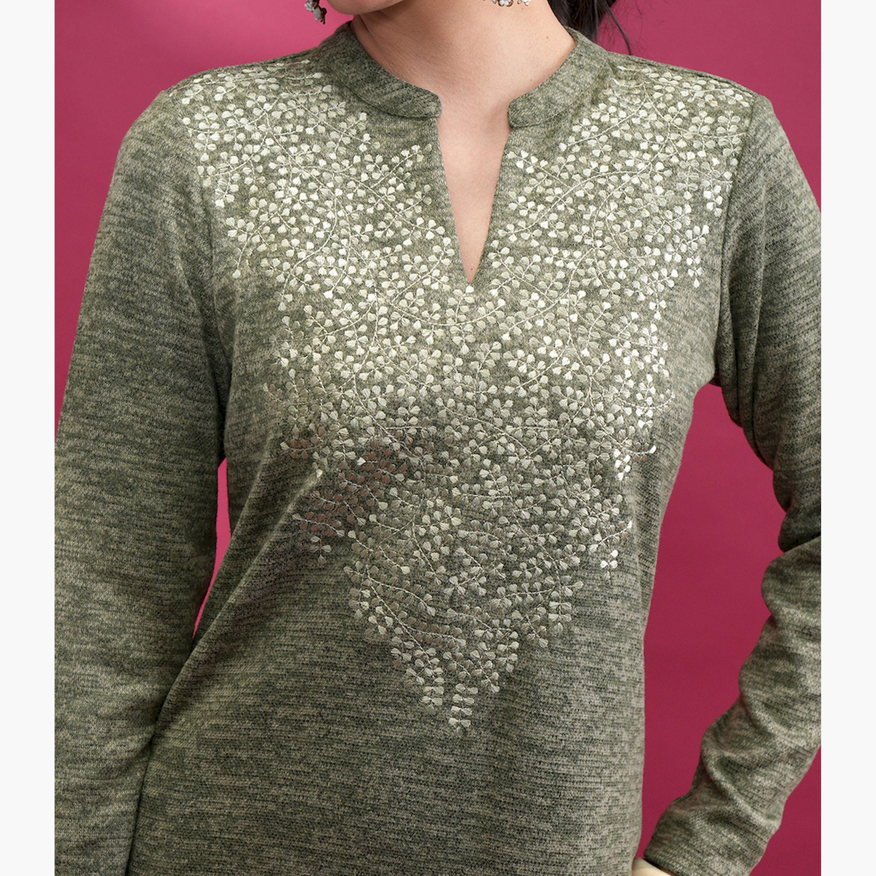 Vishudh X Styli Olive Green Floral Embroidered Straight Kurta with Trousers-women-clothing-ethnicwear-kurtasets-image-5