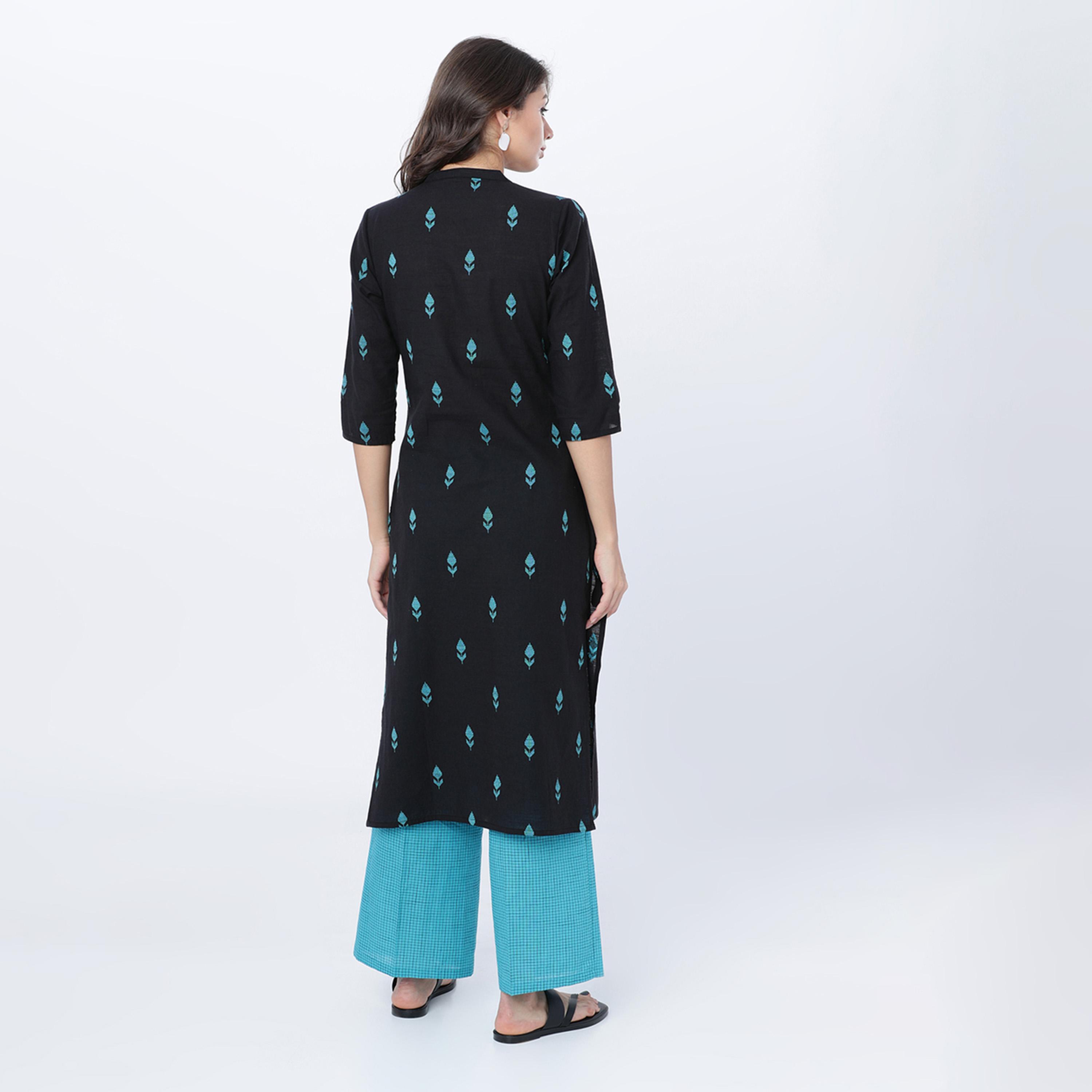 Vishudh X Styli Women Black Printed Kurta with Palazzos-women-clothing-ethnicwear-kurtasets-image-3