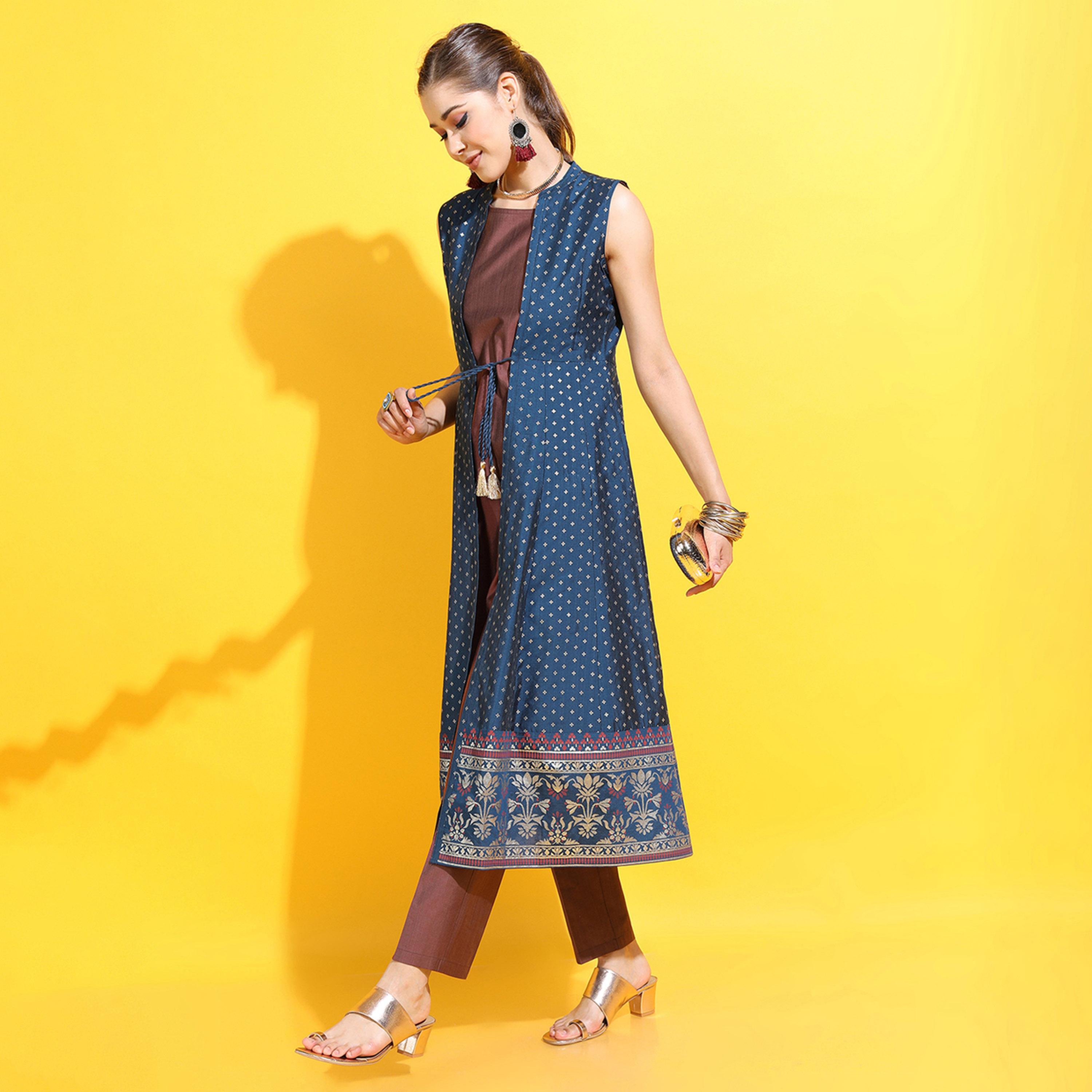 فيشود × ستايلي - كورتا نسائية بنقشات عرقية مع بنطال وسترة-women-clothing-ethnicwear-kurtasets-image-9