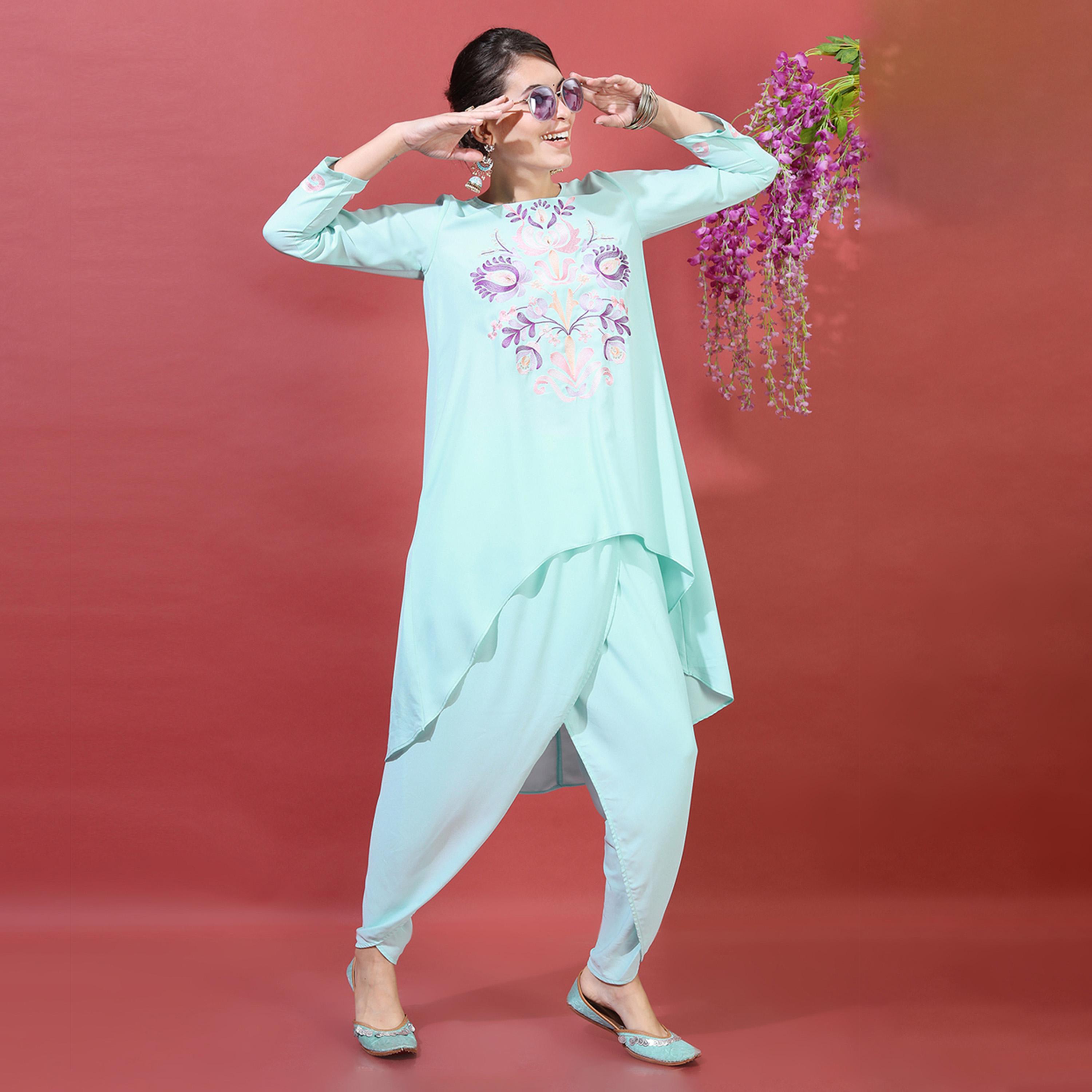 فيشود × ستايلي - كورتا نسائية مطرزة بزخارف عرقية طويلة من الخلف مع بنطال دوتي - فيروزي-women-clothing-ethnicwear-kurtasets-image-5