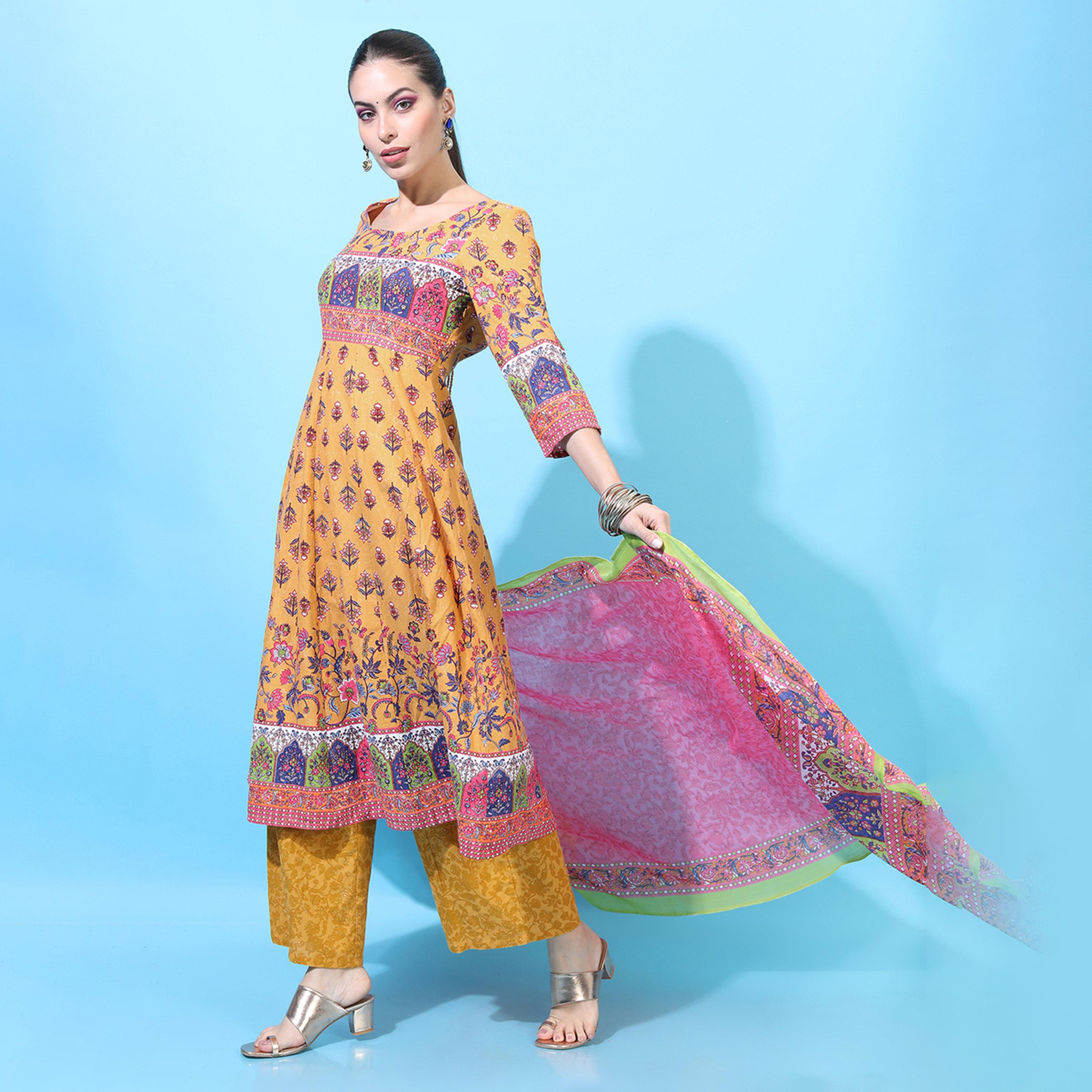 فيشود × ستايلي - كورتا نسائية من القطن الخالص بطبعة زهور مع بنطال بالازو - أصفر خردلي-women-clothing-ethnicwear-kurtasets-image-1