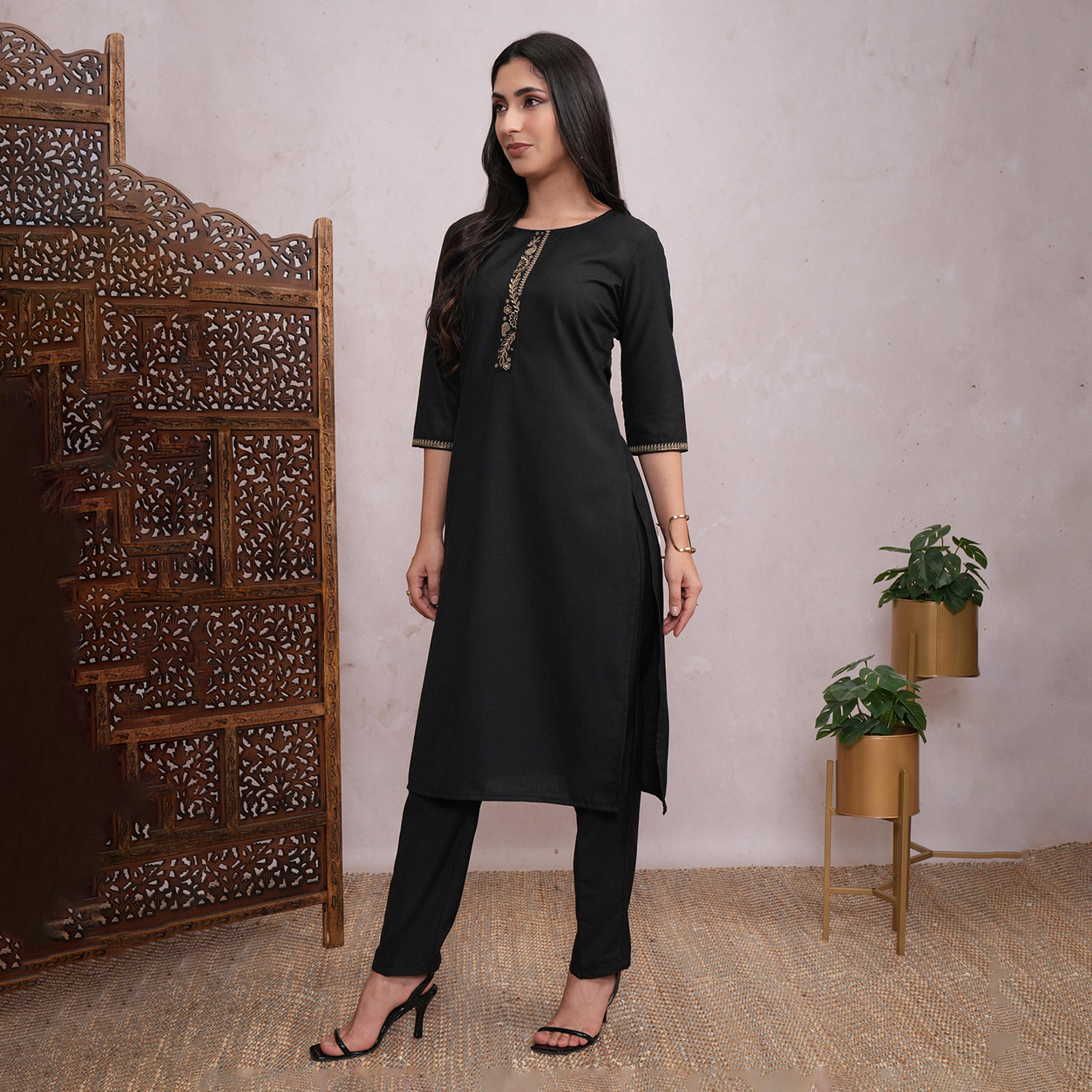 فيشود × ستايلي - كورتا مستقيمة عادية مع بنطال - أسود-women-clothing-ethnicwear-kurtasets-image-2