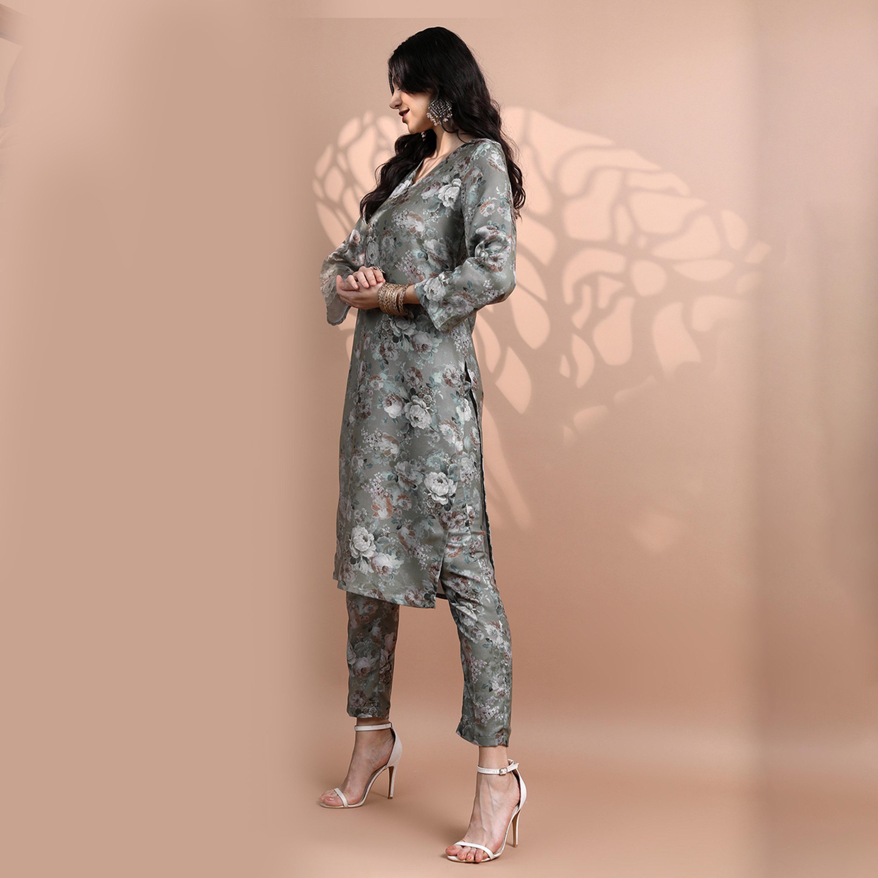 فيشود × ستايلي - كورتا بطبعة زهور مع بنطال-women-clothing-ethnicwear-kurtasets-image-6