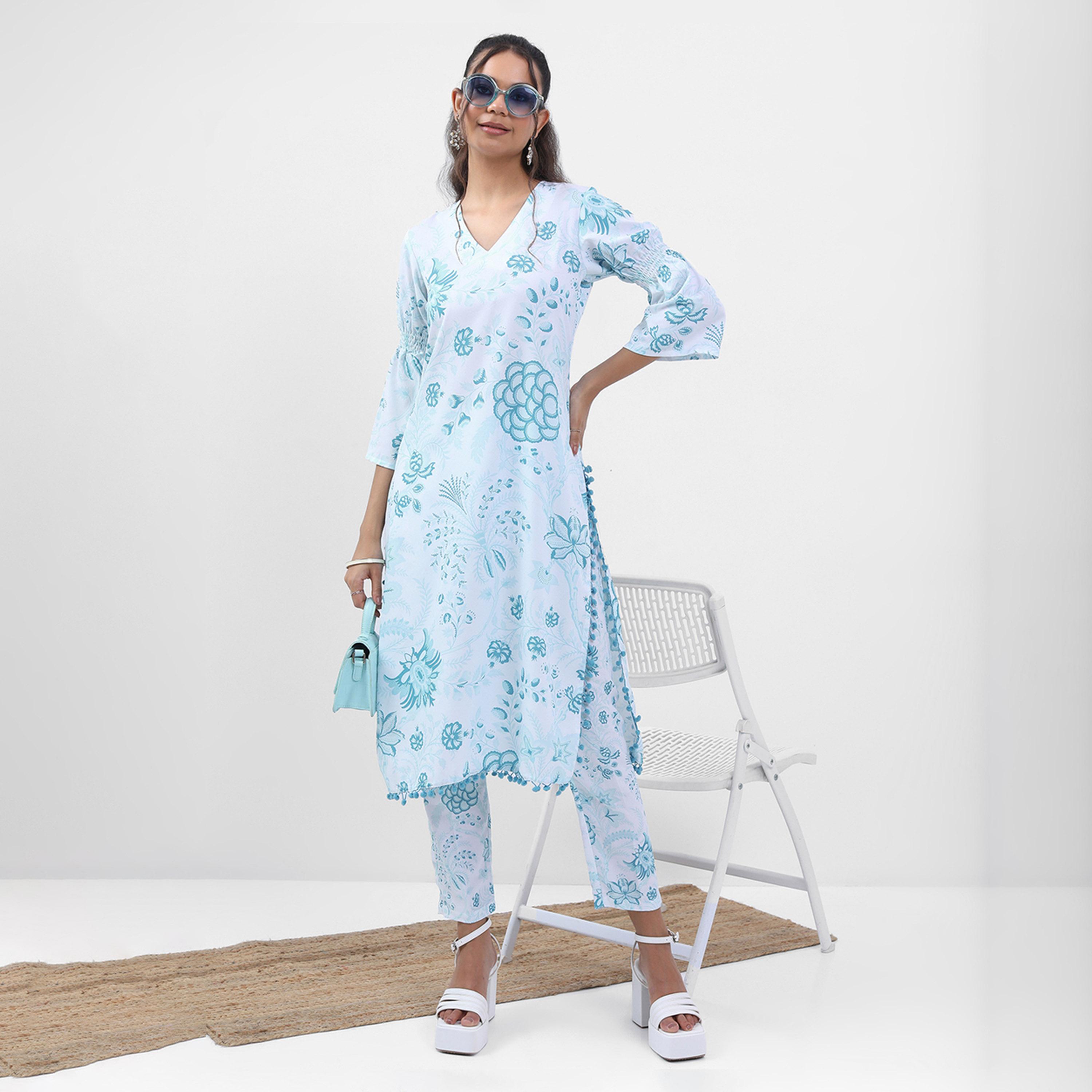 Vishudh X Styli Floral Printed Straight Regular Kurta with Trousers-women-clothing-ethnicwear-kurtasets-image-2