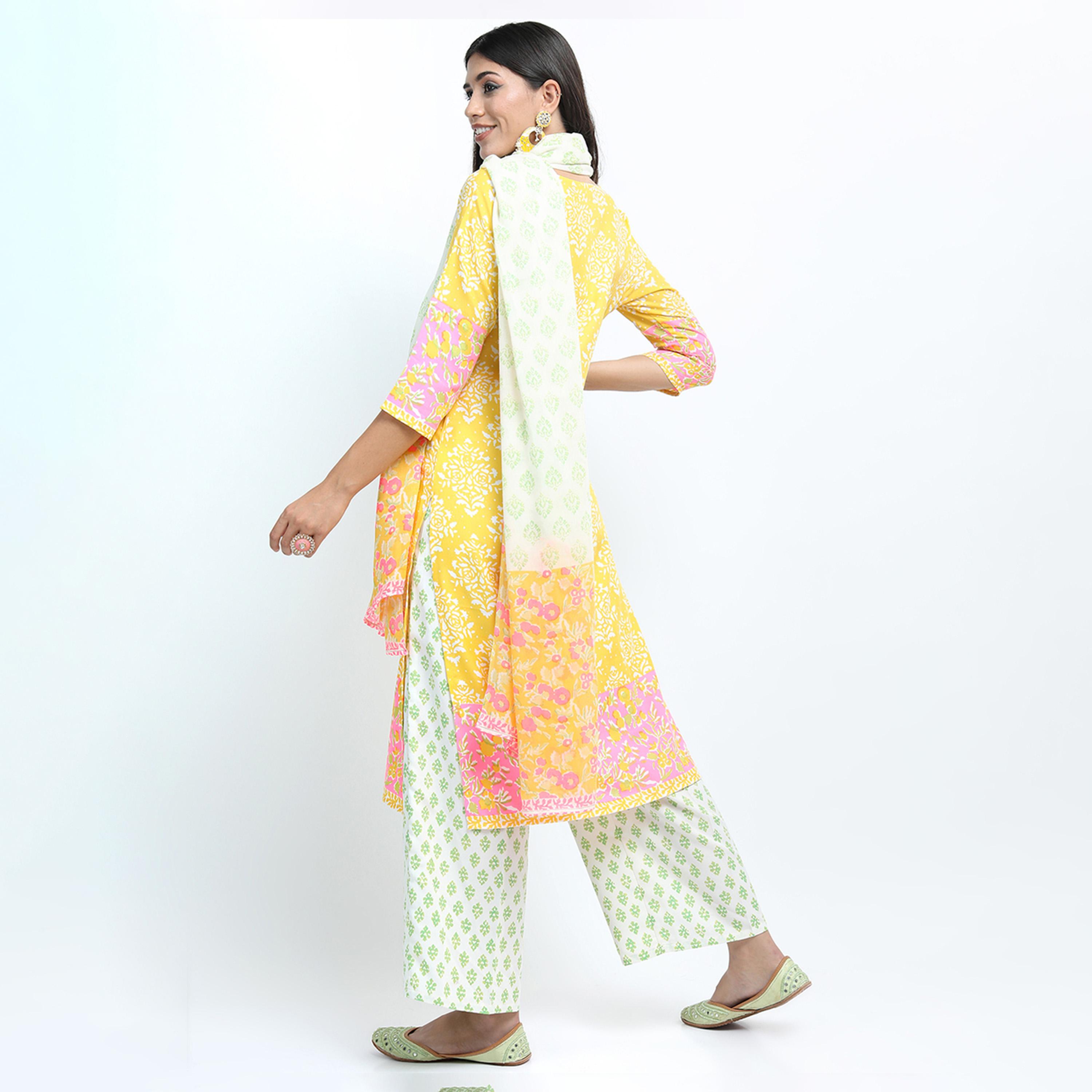 فيشود × ستايلي - كورتي مستقيمة مطبوعة بالورود للنساء مع بنطال ووشاح - أصفر-women-clothing-ethnicwear-sareesets-image-3