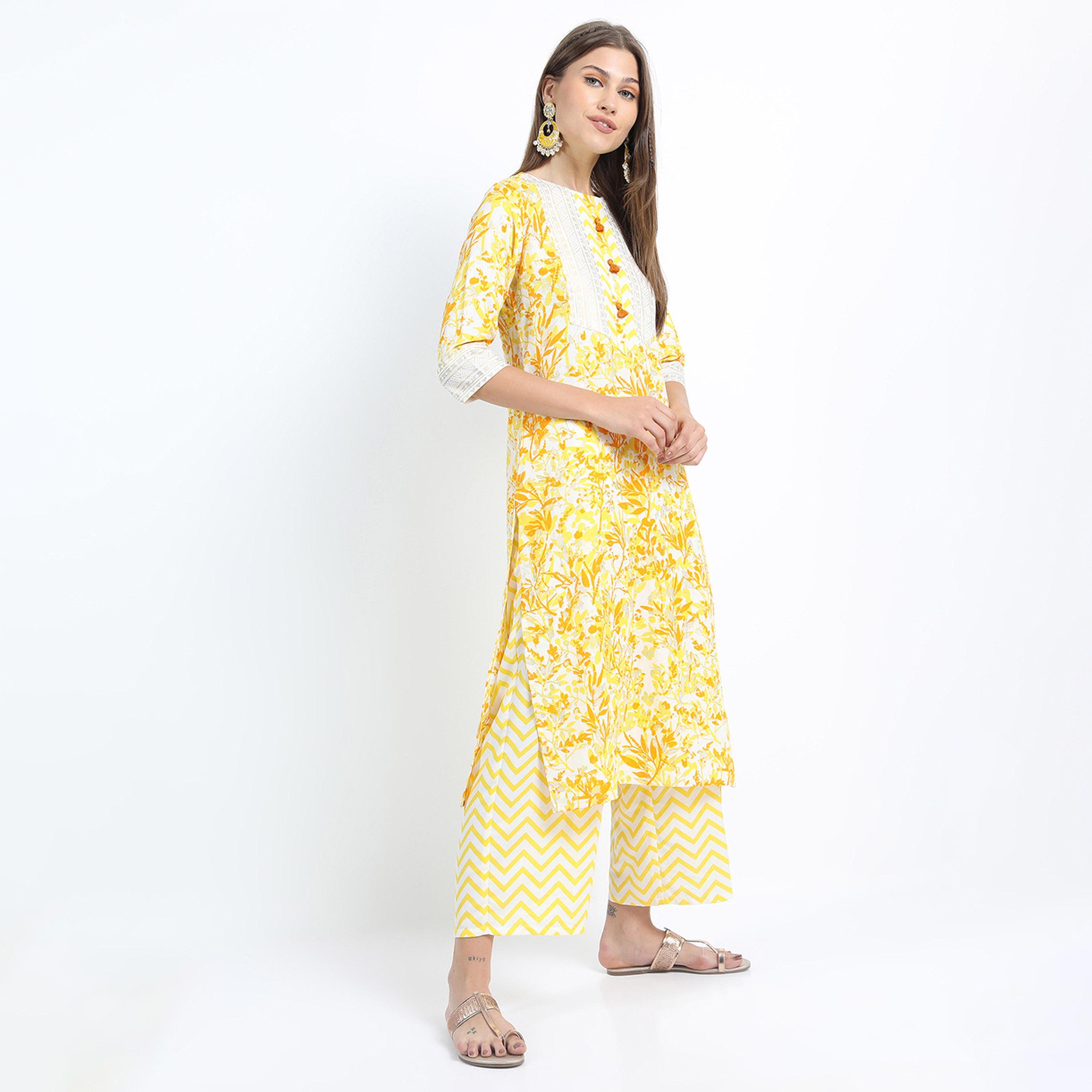 فيشود × ستايلي - كورتا نسائية مطبوعة مع بنطال ووشاح - أصفر خردلي-women-clothing-ethnicwear-sareesets-image-6
