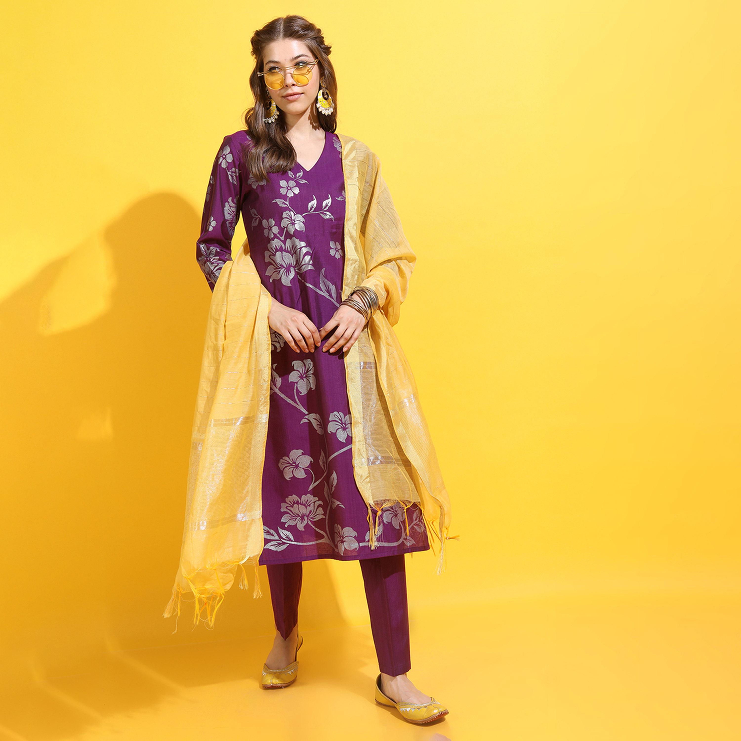 فيشود × ستايلي - كورتا نسائية مزينة بالزهور مع بنطال ووشاح-women-clothing-ethnicwear-sareesets-image-6