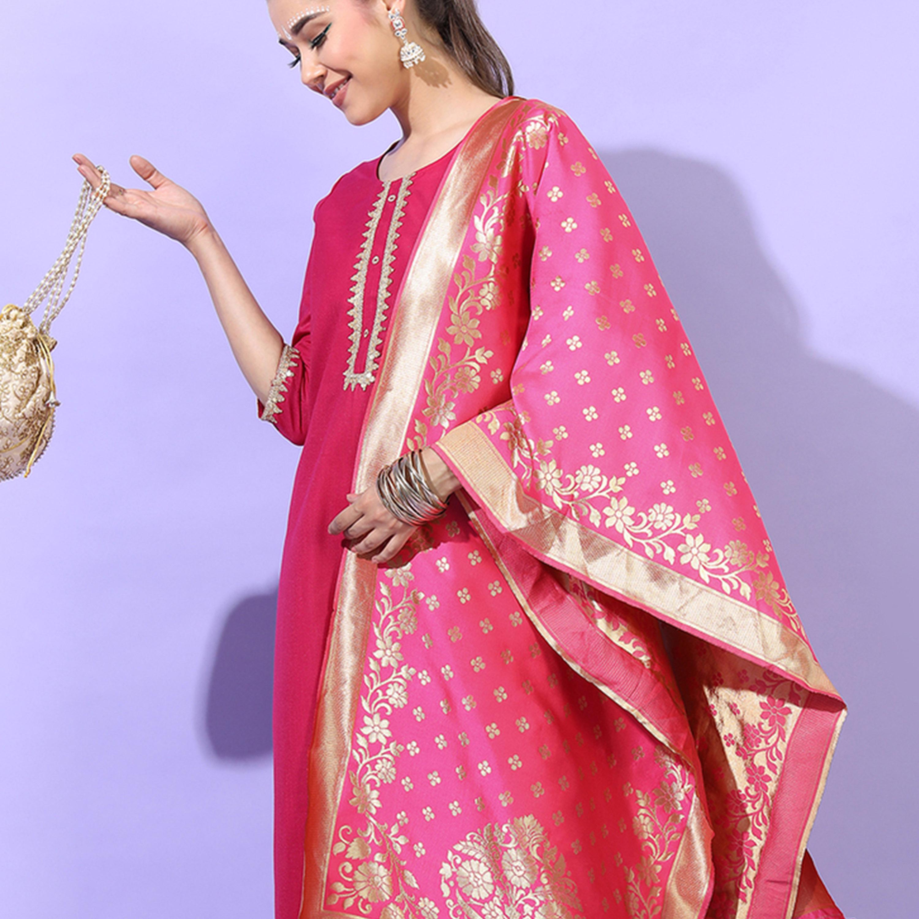 فيشود × ستايلي - كورتي مستقيم مع بنطال بالازو ووشاح دوباتا باللون الوردي للنساء-women-clothing-ethnicwear-sareesets-image-2
