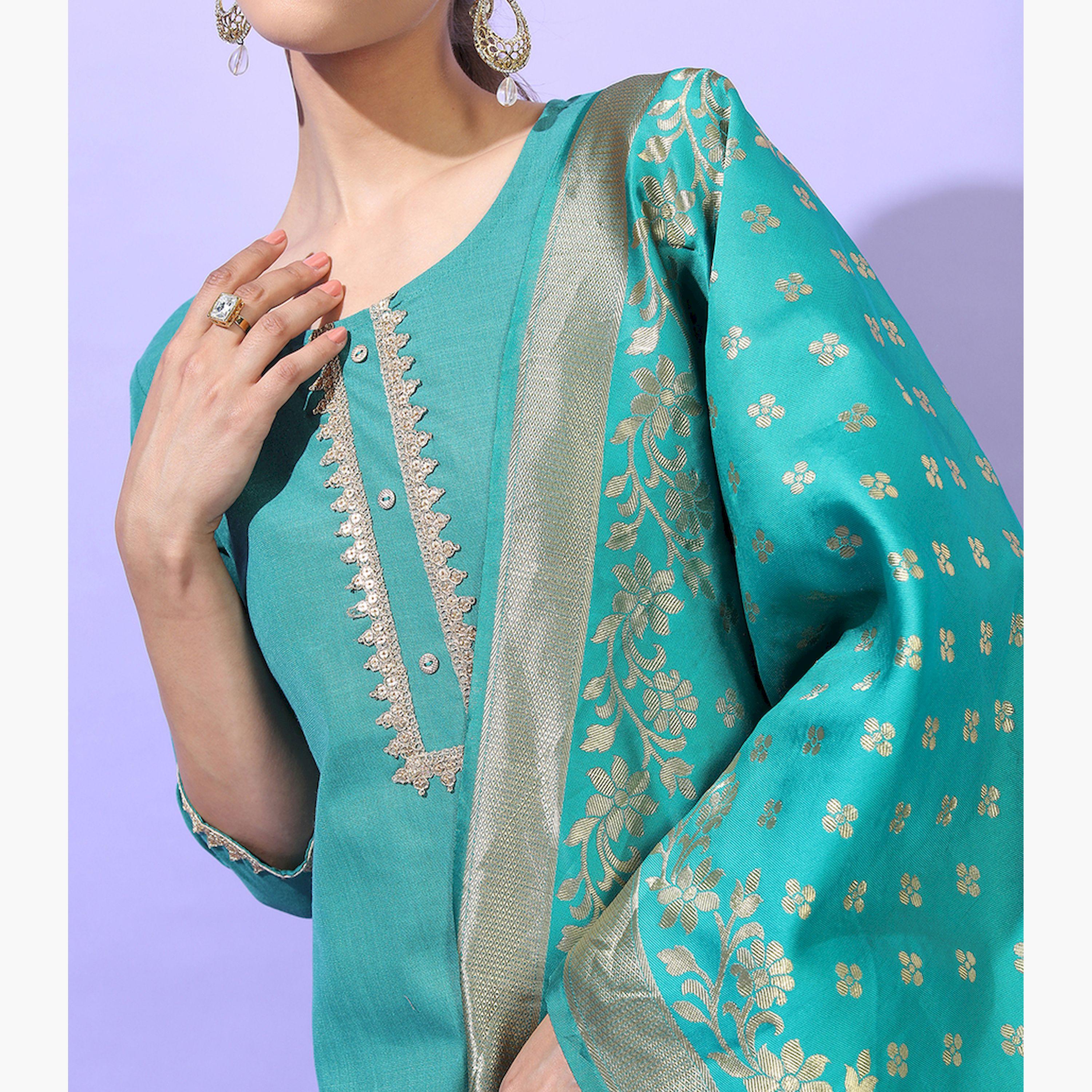 Vishudh X Styli Women Green Ethnic Motifs Printed Layered Kurti with Trousers & Dupatta-women-clothing-ethnicwear-sareesets-image-4