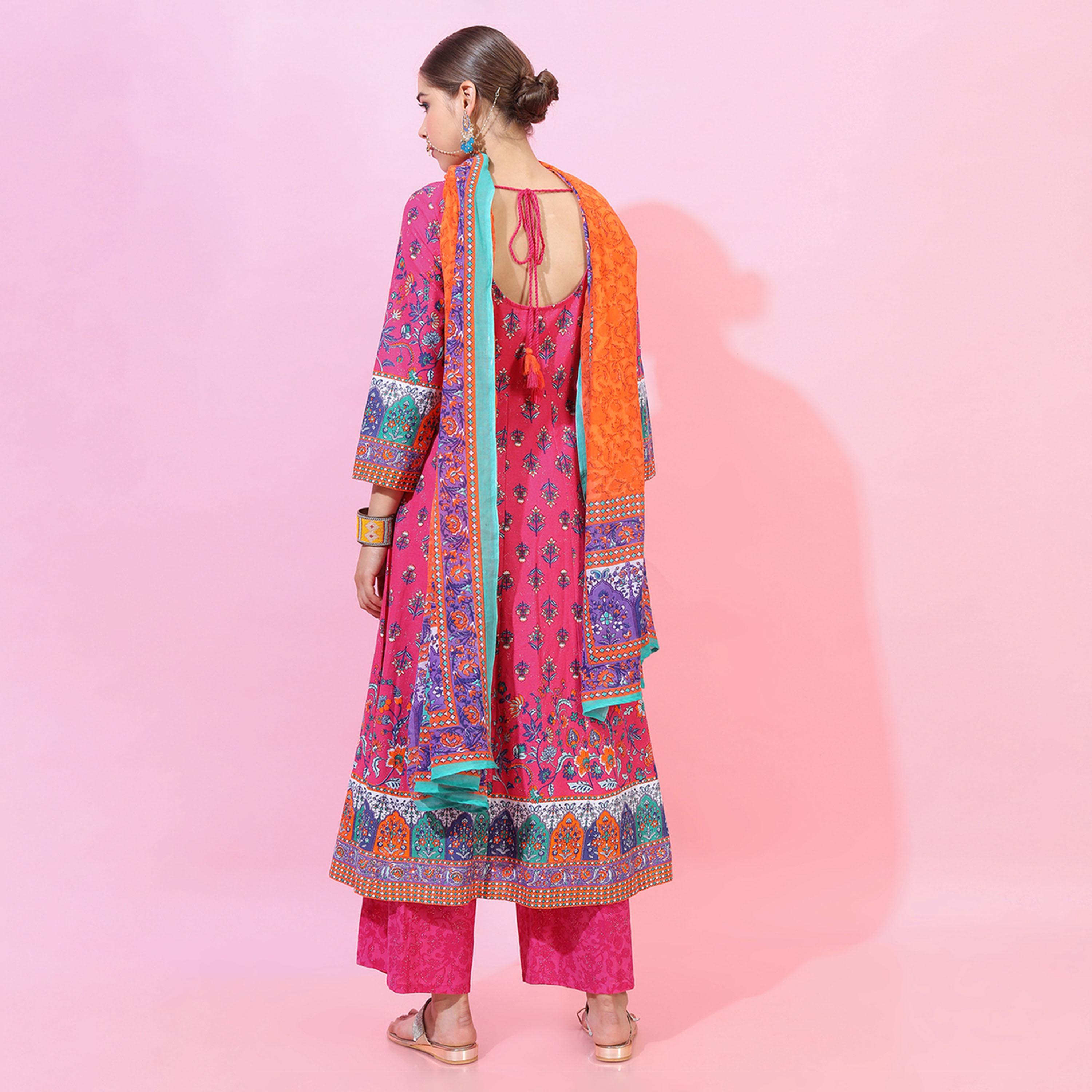 فيشود × ستايلي - كورتا من القطن الخالص بطبعة أزهار مع بنطال ووشاح باللون الوردي للنساء-women-clothing-ethnicwear-sareesets-image-3
