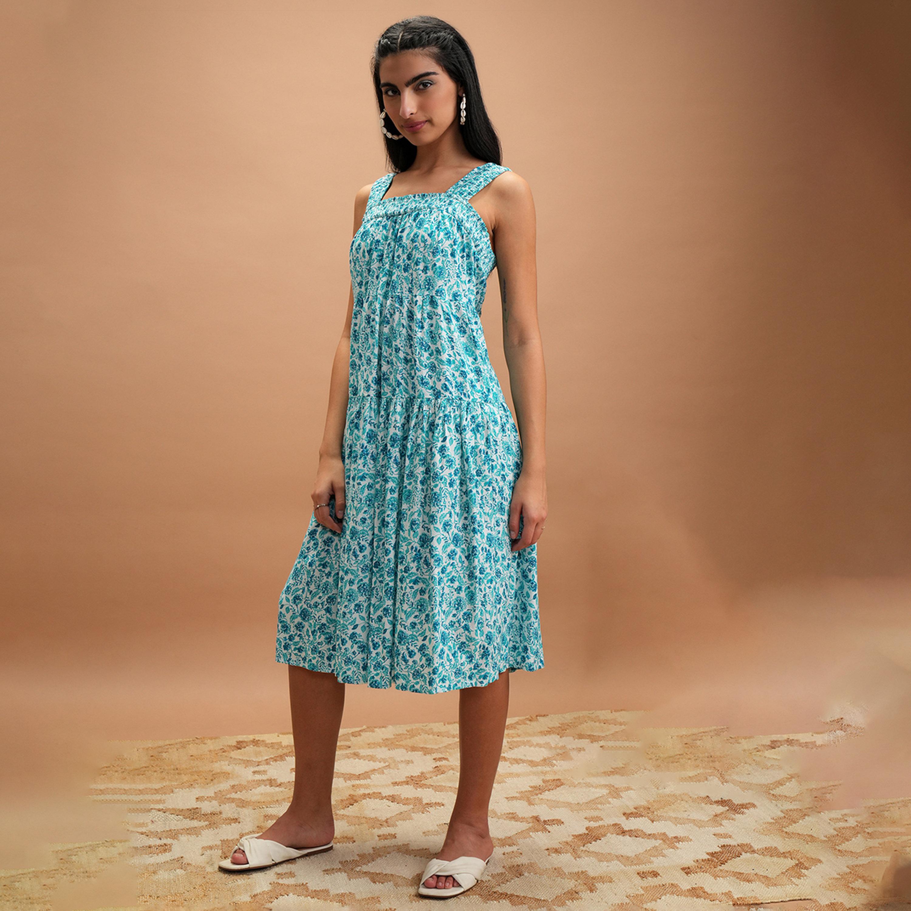 فيشود × ستايلي - فستان متوسط الطول متعدد الطبقات بطبعة زهور وقصة A - أزرق-women-clothing-dresses-image-4