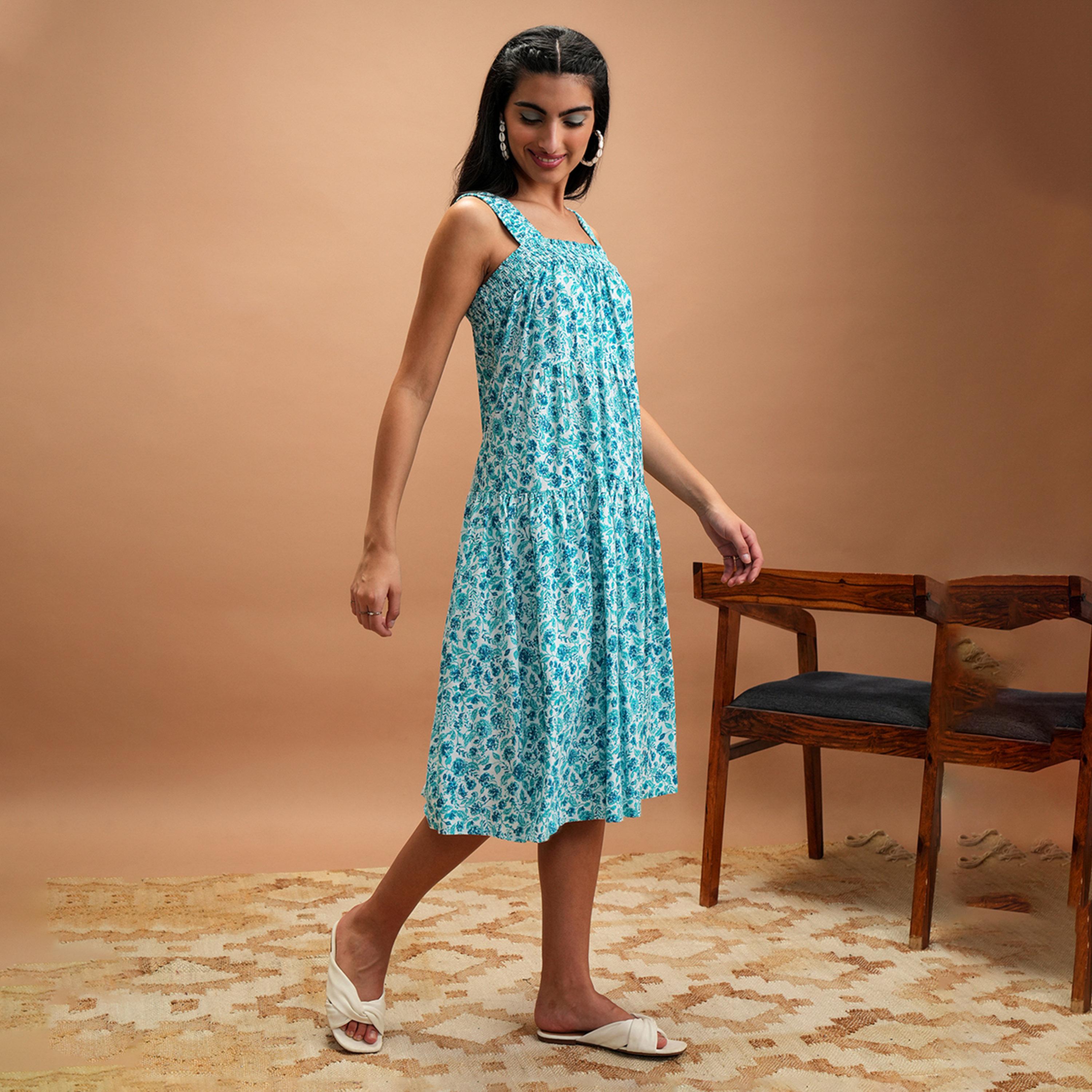 فيشود × ستايلي - فستان متوسط الطول متعدد الطبقات بطبعة زهور وقصة A - أزرق-women-clothing-dresses-image-6
