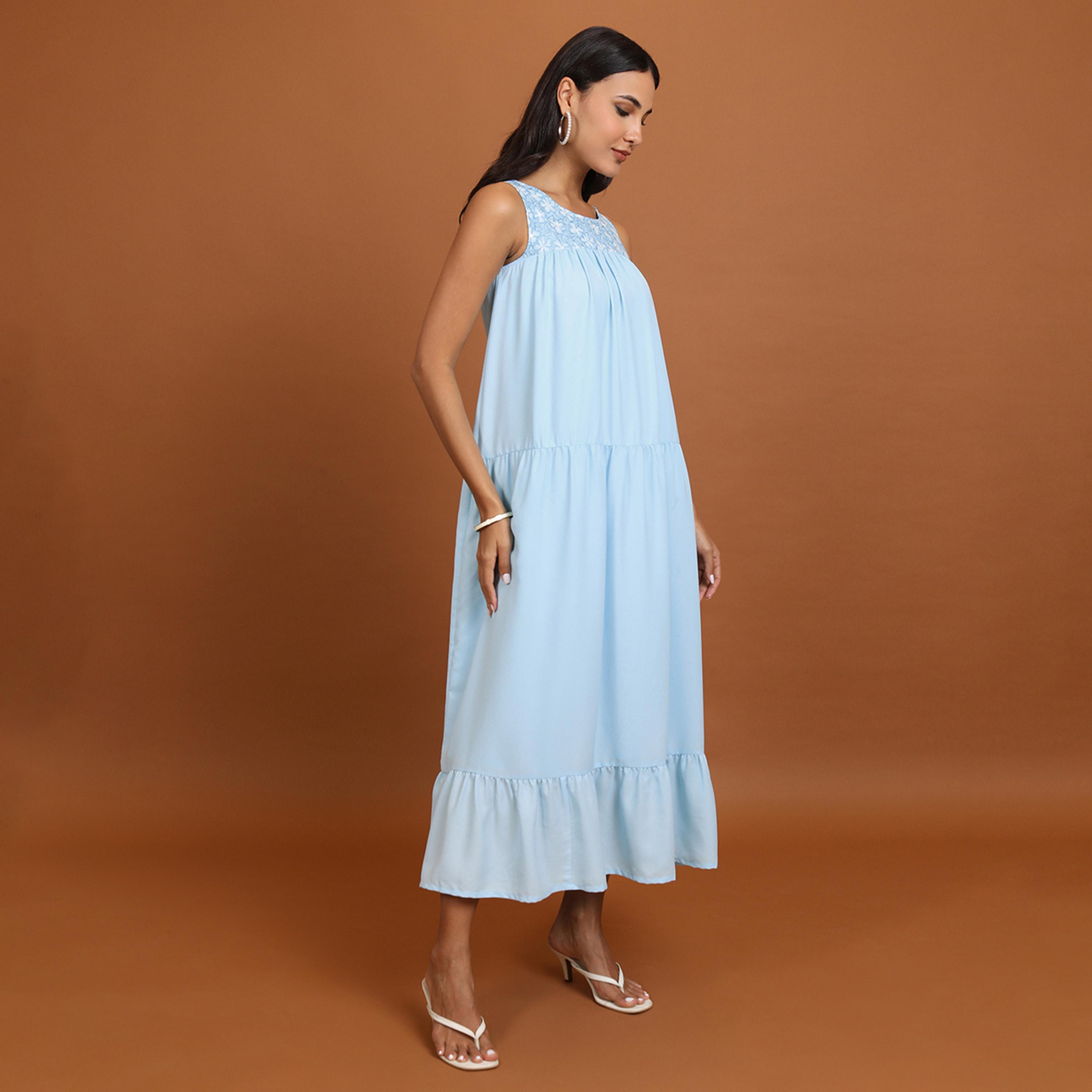 Vishudh X Styli Blue Floral Embroidered Sleeveless Maxi Dress-women-clothing-dresses-image-4