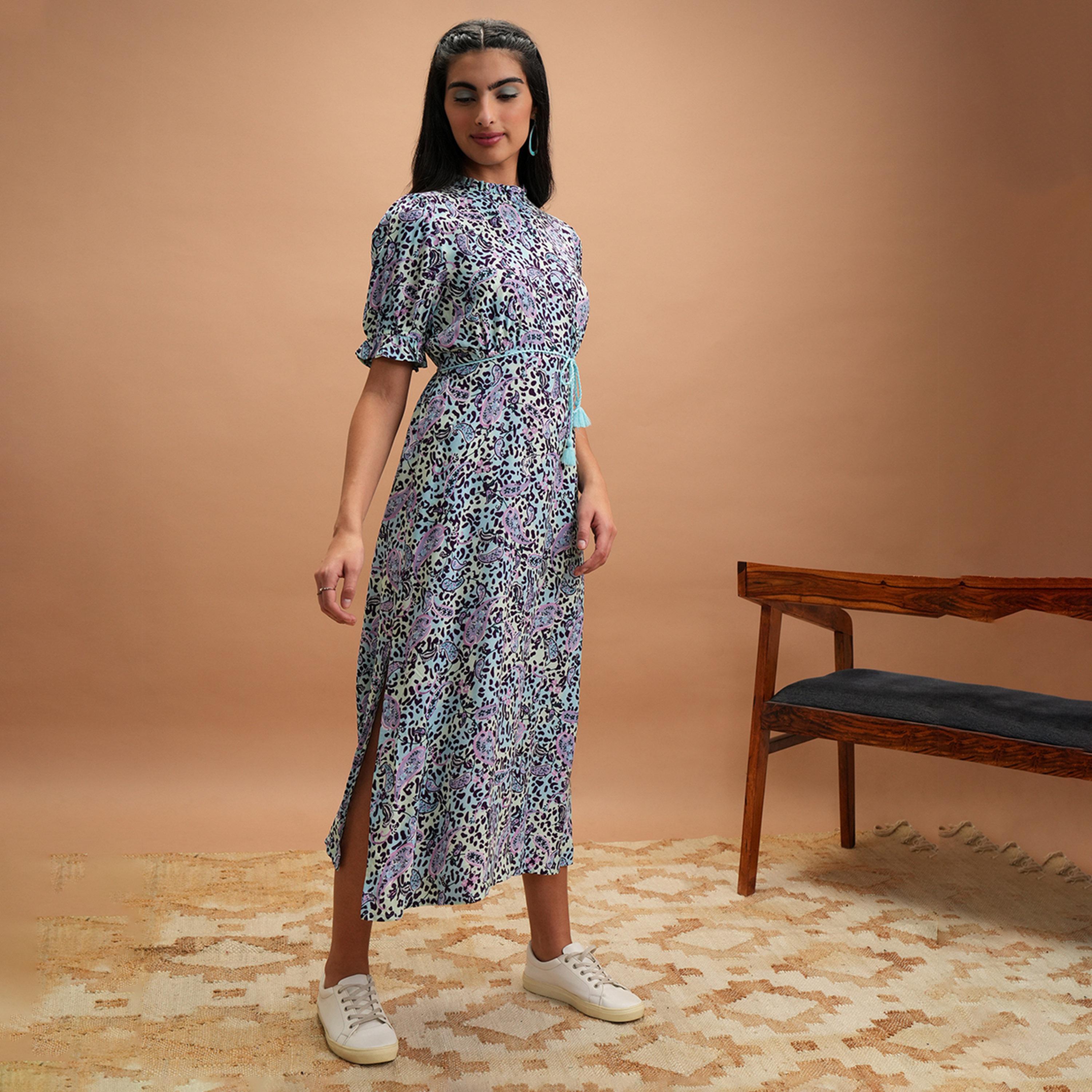 فيشود × ستايلي - فستان متوسط الطول بقصّة واسعة وطبعة زهور - أزرق وبنفسجي-women-clothing-dresses-image-6