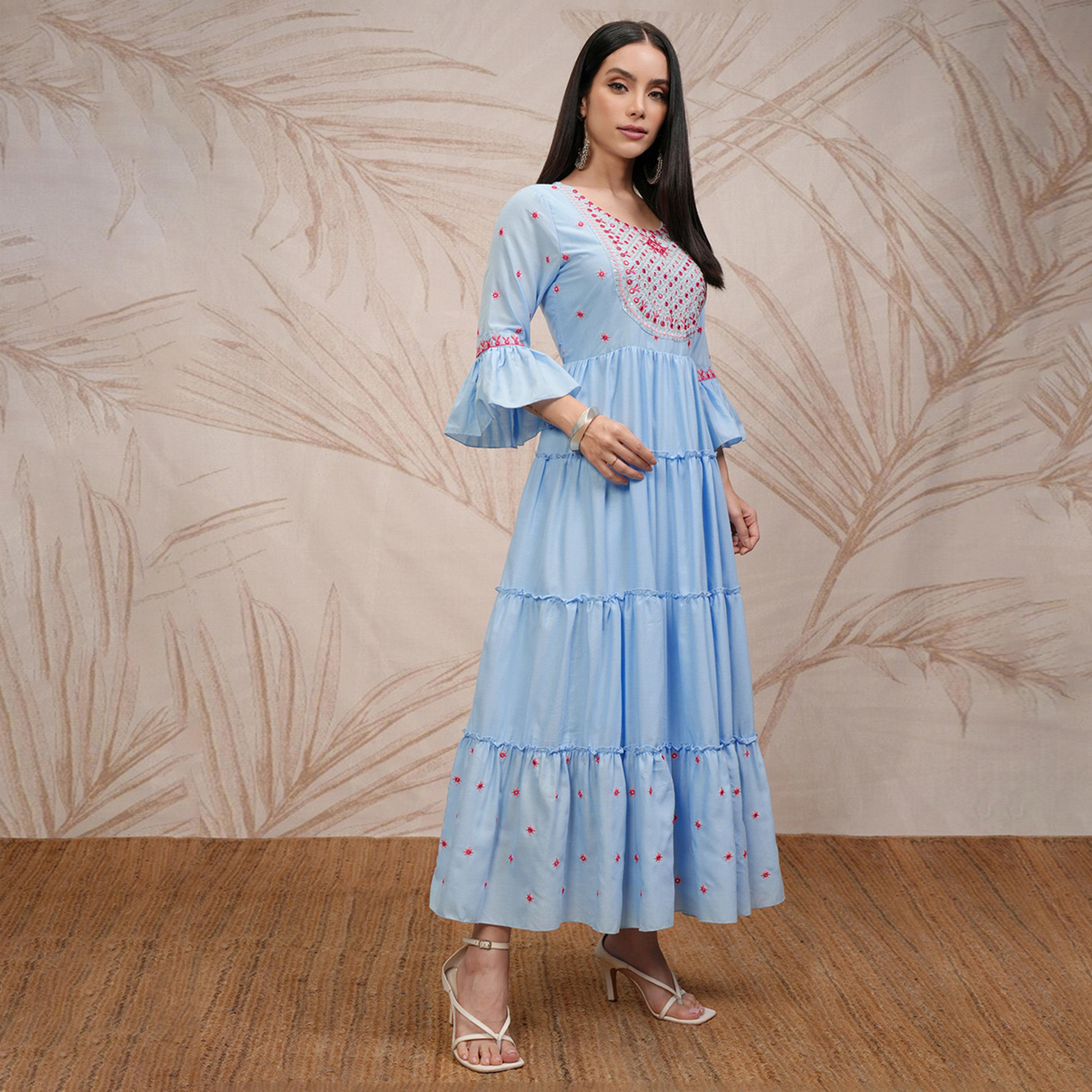 فيشود × ستايلي - فستان ماكسي نسائي طبقات مطرز بأكمام جرس وقصة واسعة-women-clothing-dresses-image-1