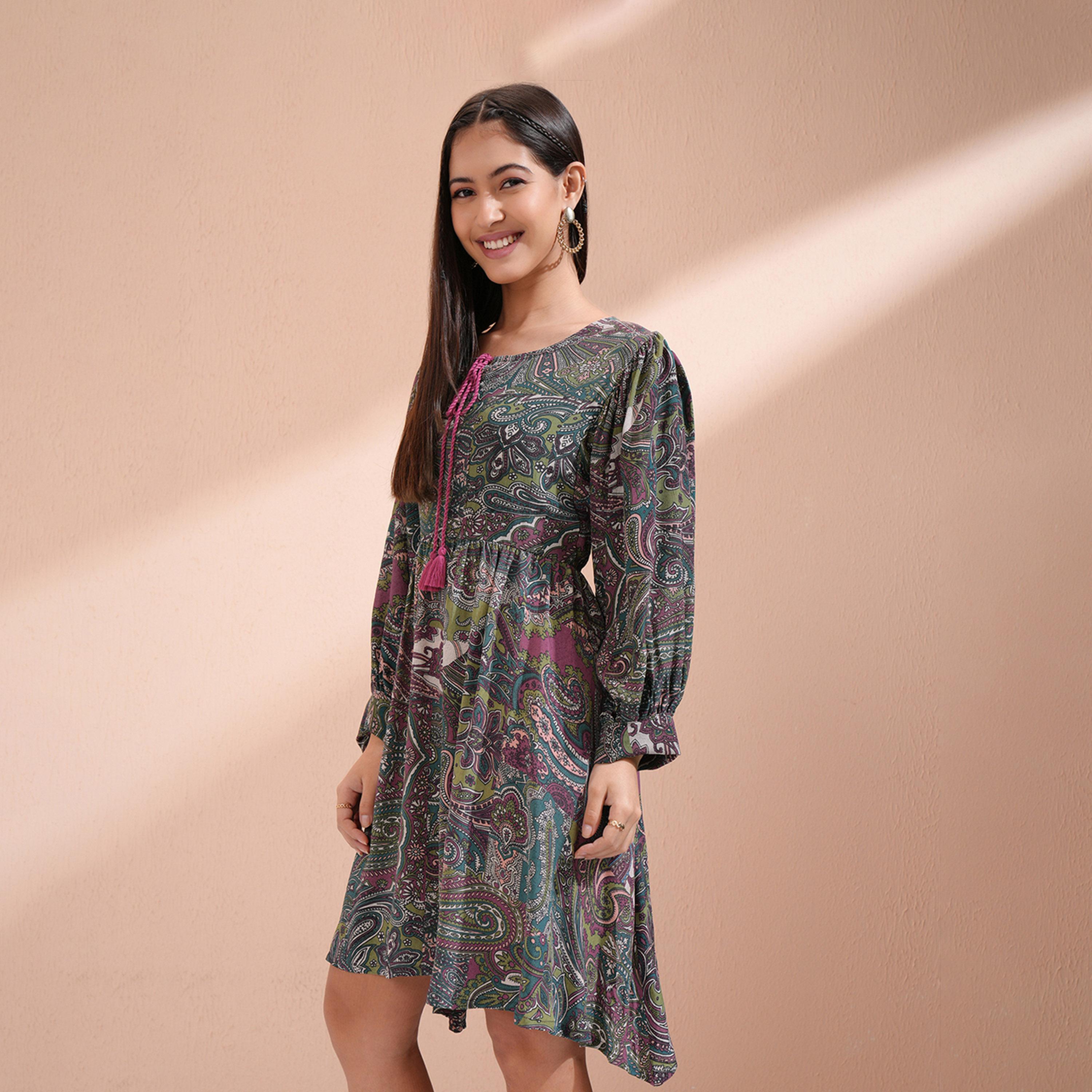 فيشود × ستايلي - فستان نسائي واسع من الأسفل بنقشة عرقية-women-clothing-dresses-image-4
