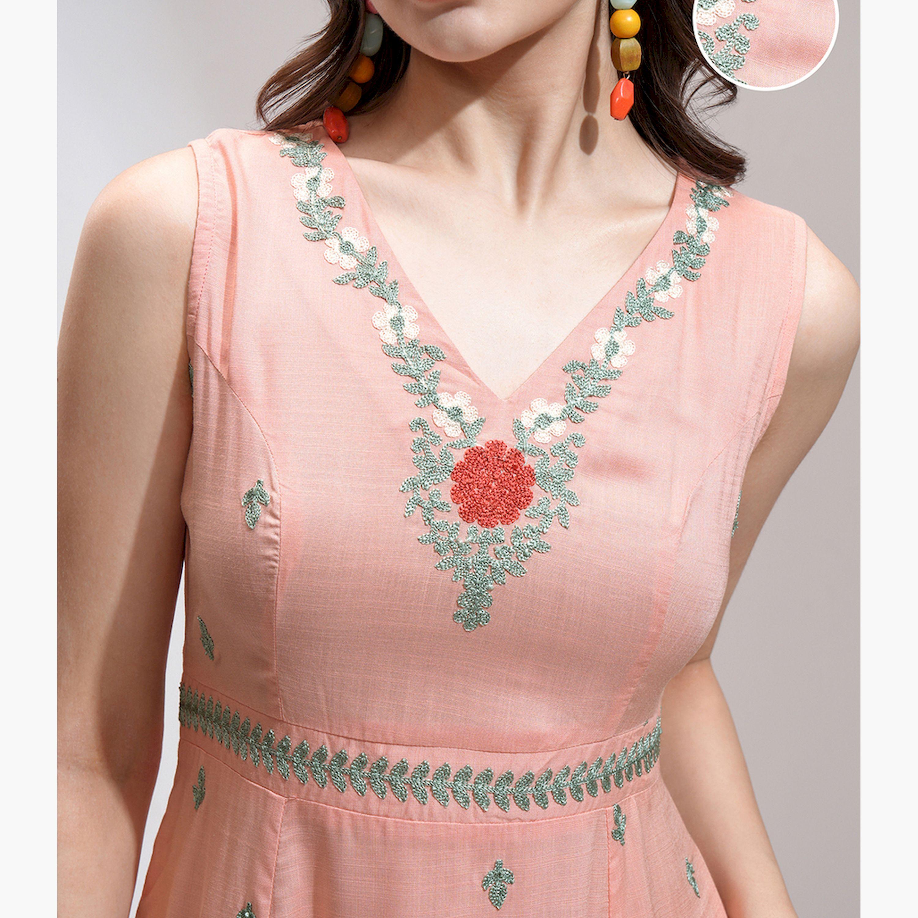 فيشود × ستايلي - فستان نسائي بقصّة واسعة ومطرّز بالزهور-women-clothing-dresses-image-5