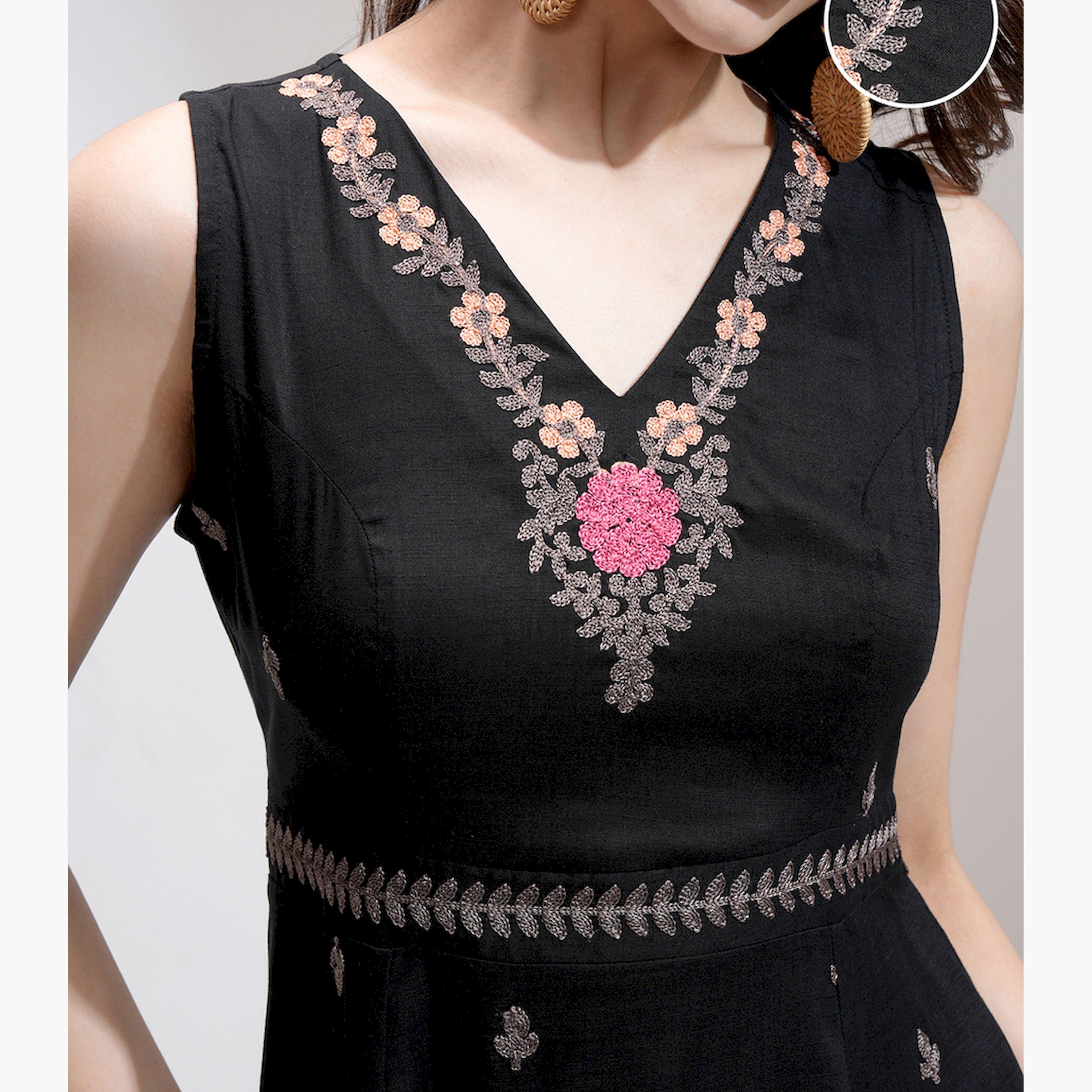 Vishudh X Styli Embroidered A-Line Dress-women-clothing-dresses-image-5