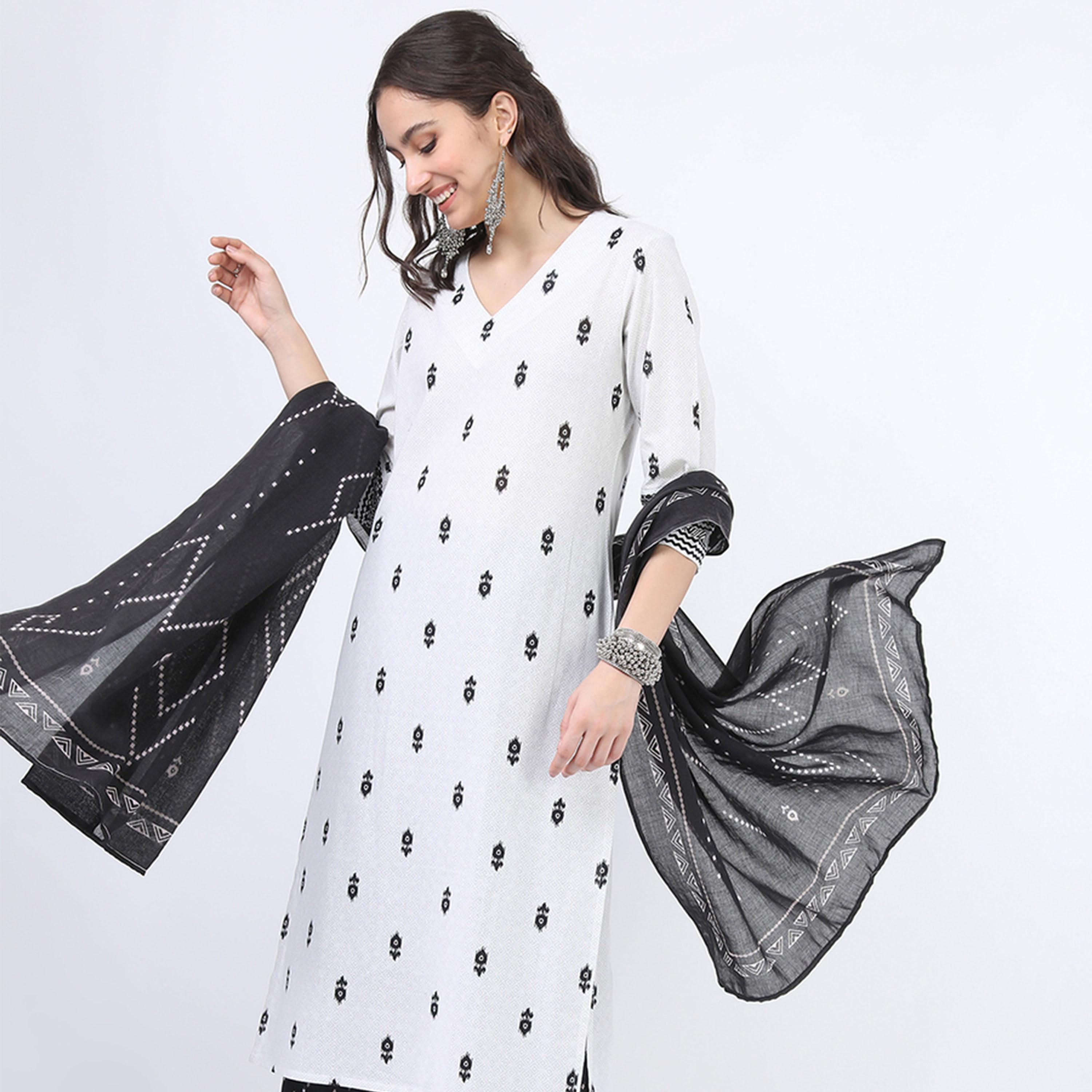 Vishudh X Styli Women Off White Printed Straight Pure Cotton Kurti With Palazzos And Dupatta-women-clothing-ethnicwear-sareesets-image-1