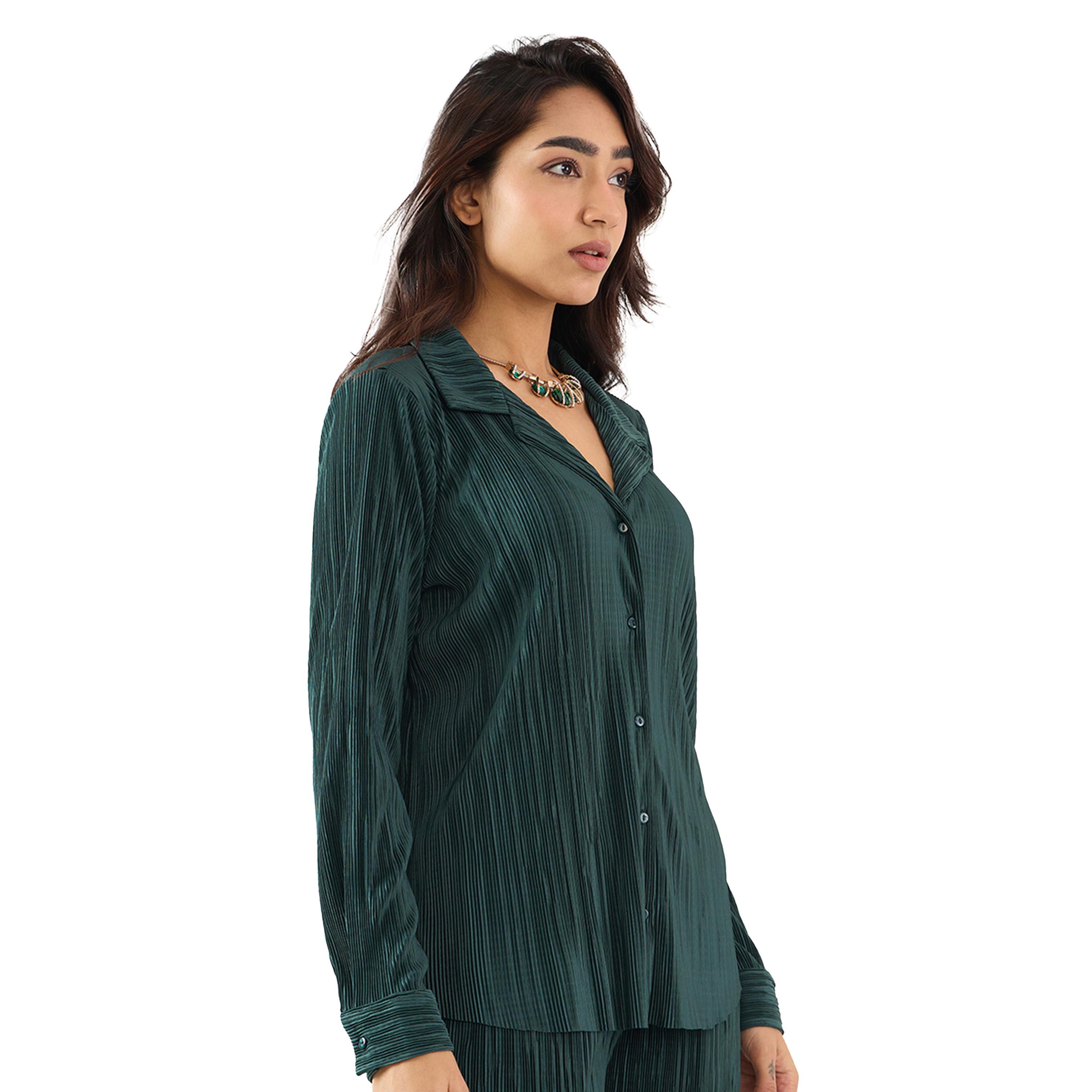 فيميلا × ستايلي-  قميص أخضر بقصّة عادية مع طيّات وفتحات في الياقة-women-clothing-shirtsandblouses-shirts-image-4