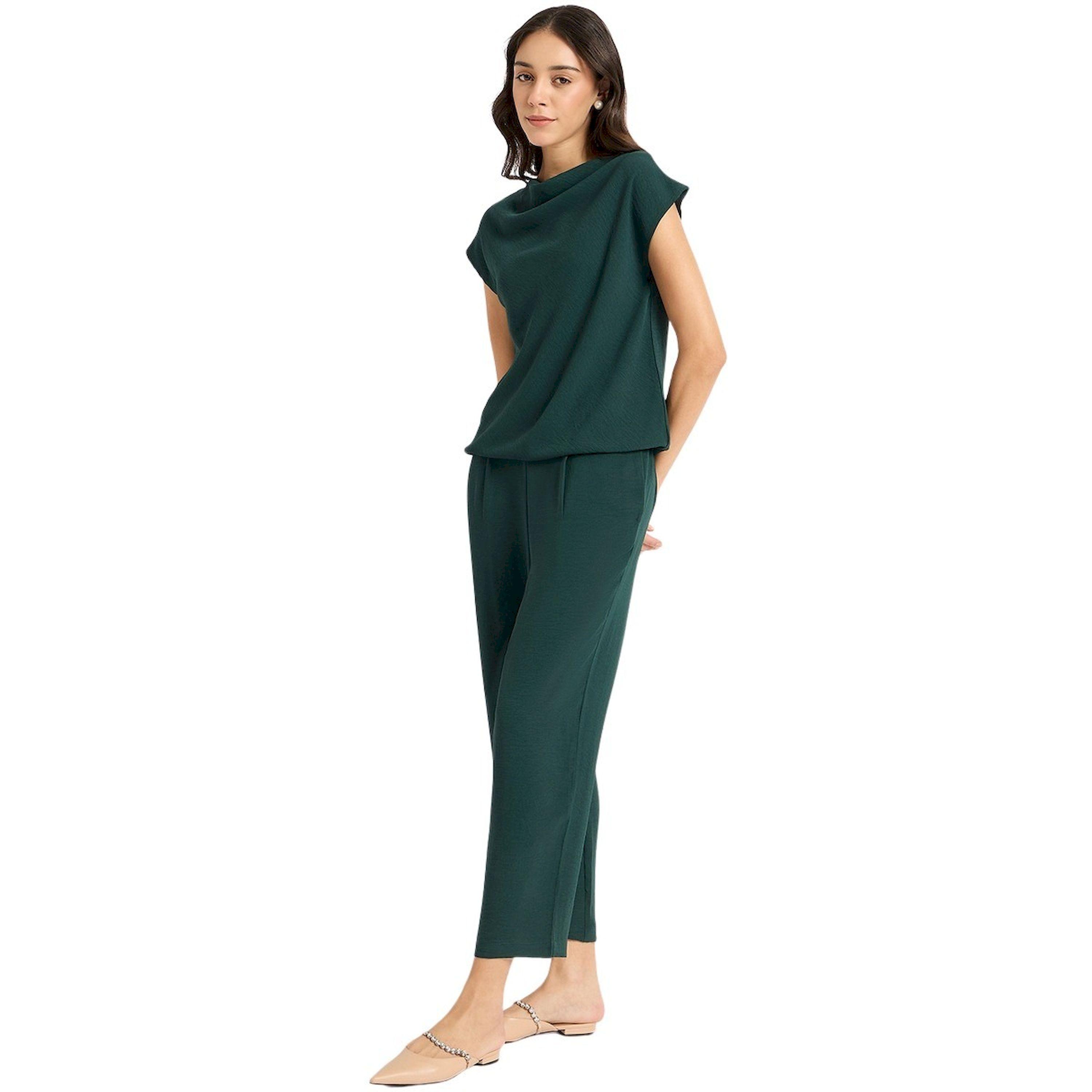 فيميلا × ستايلي-  بلوزة وبنطال سادة بياقة دائرية-women-clothing-coordsets-image-3