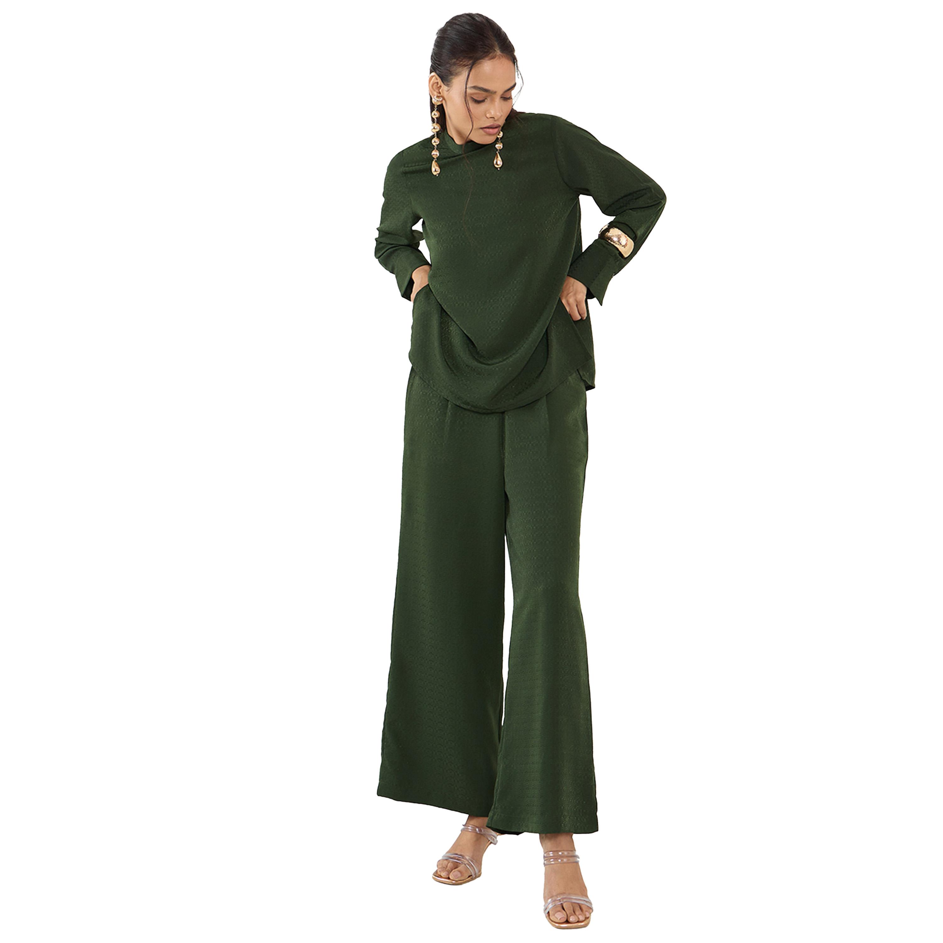 فيميلا × ستايلي-  قميص وبنطال من الساتان برباط خلفي بتصميم ذاتي-women-clothing-coordsets-image-6