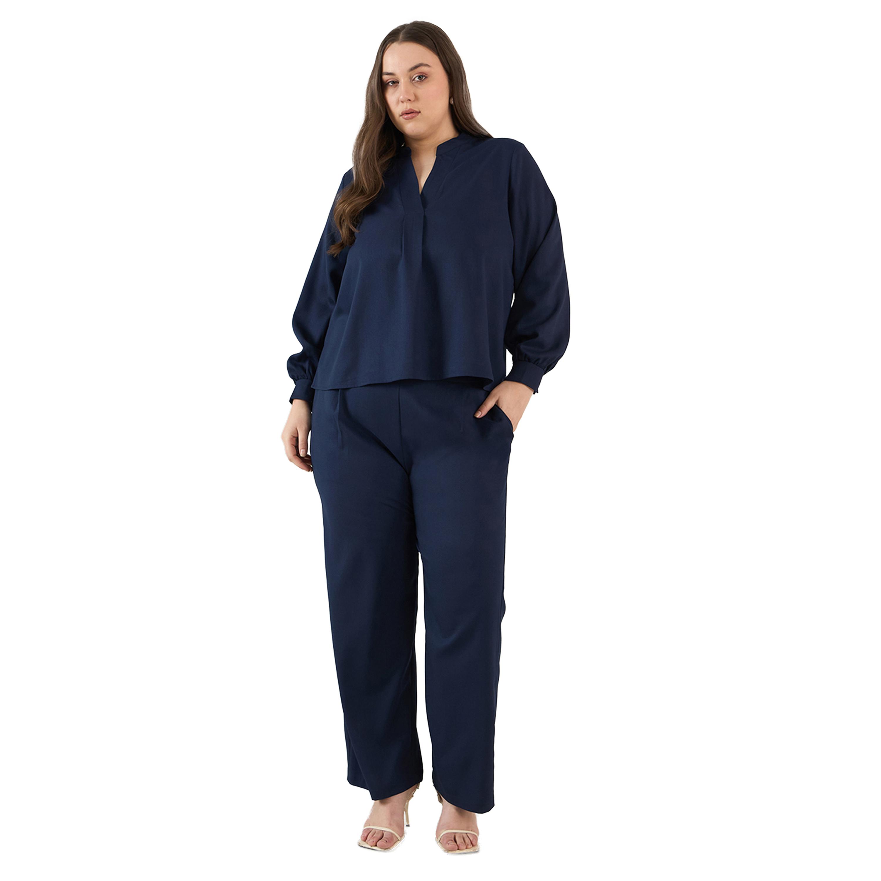 فيميلا × ستايلي-  طقم بلوزة وبنطلون سادة بياقة واسعة بمقاسات كبيرة-women-clothing-dresses-image-1