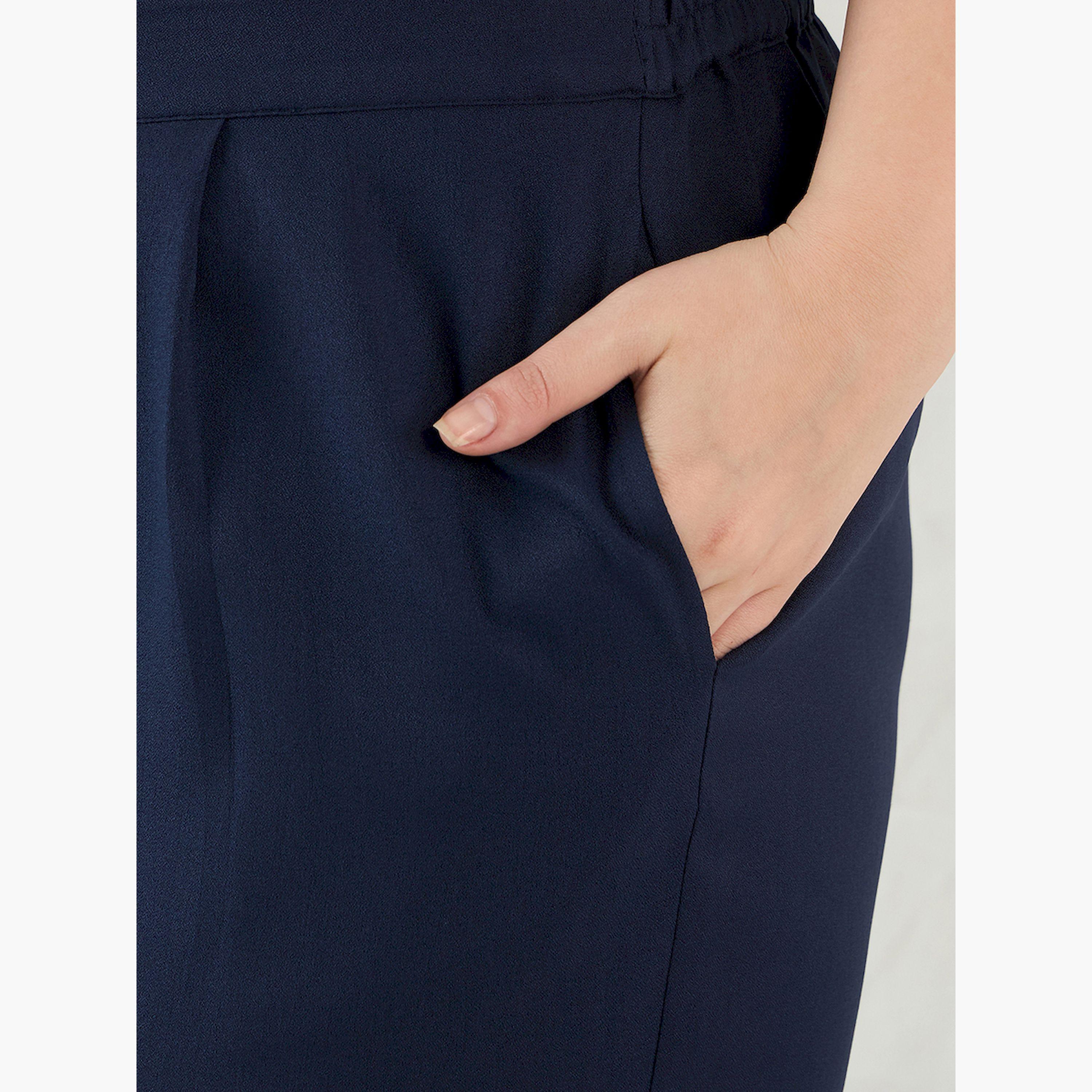 فيميلا × ستايلي-  طقم بلوزة وبنطلون سادة بياقة واسعة بمقاسات كبيرة-women-clothing-dresses-image-3