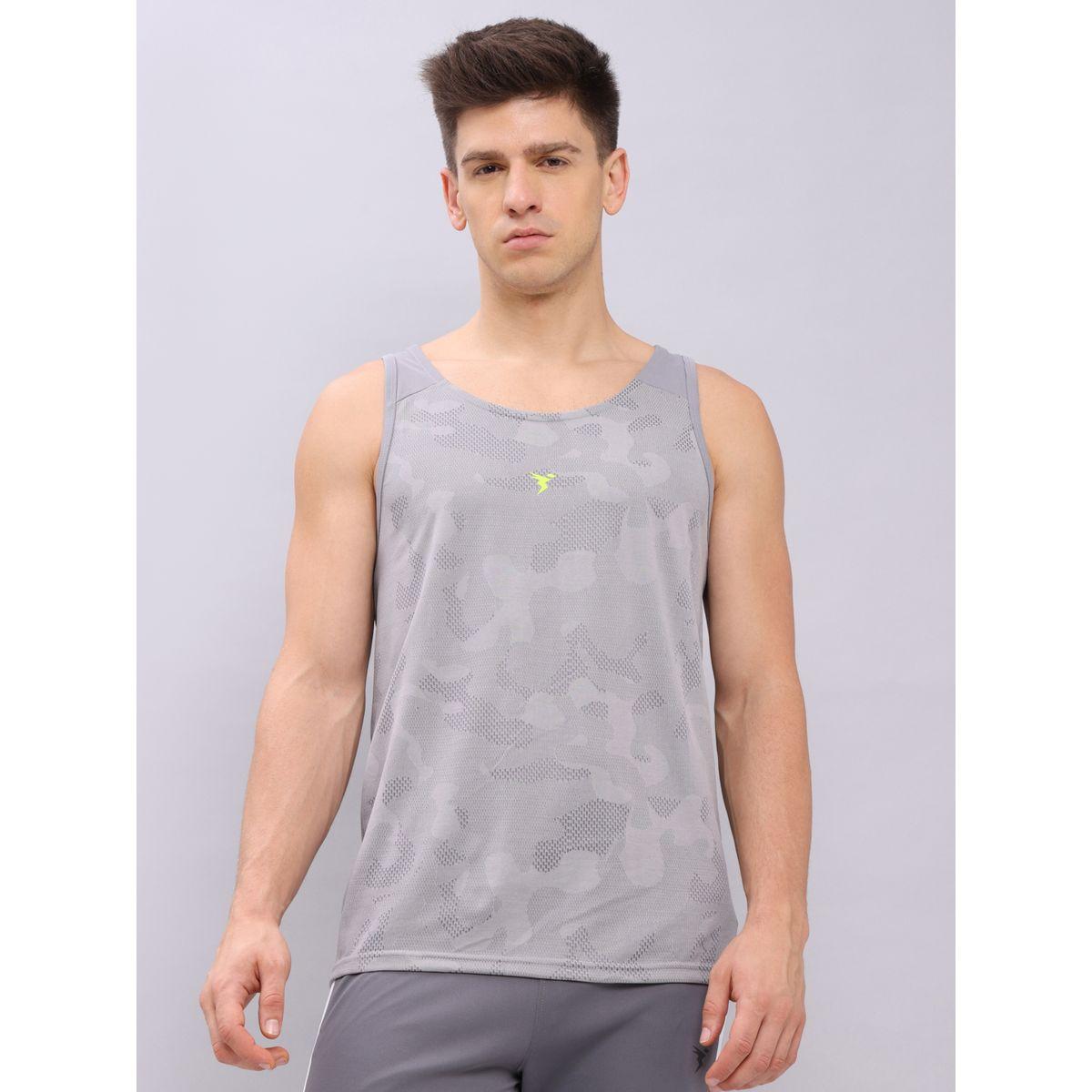 فيست بتفاصيل جاكار وياقة دائرية-men-clothing-tshirtsandpolos-tshirts-image-5
