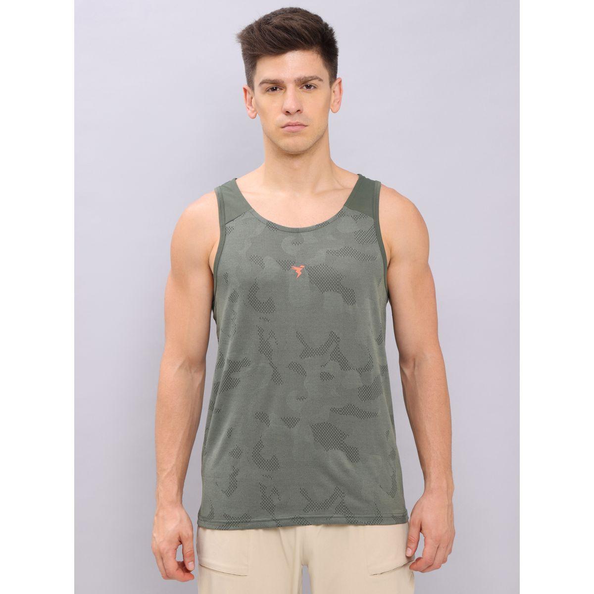 فيست بتفاصيل جاكار وياقة دائرية-men-clothing-tshirtsandpolos-tshirts-image-5