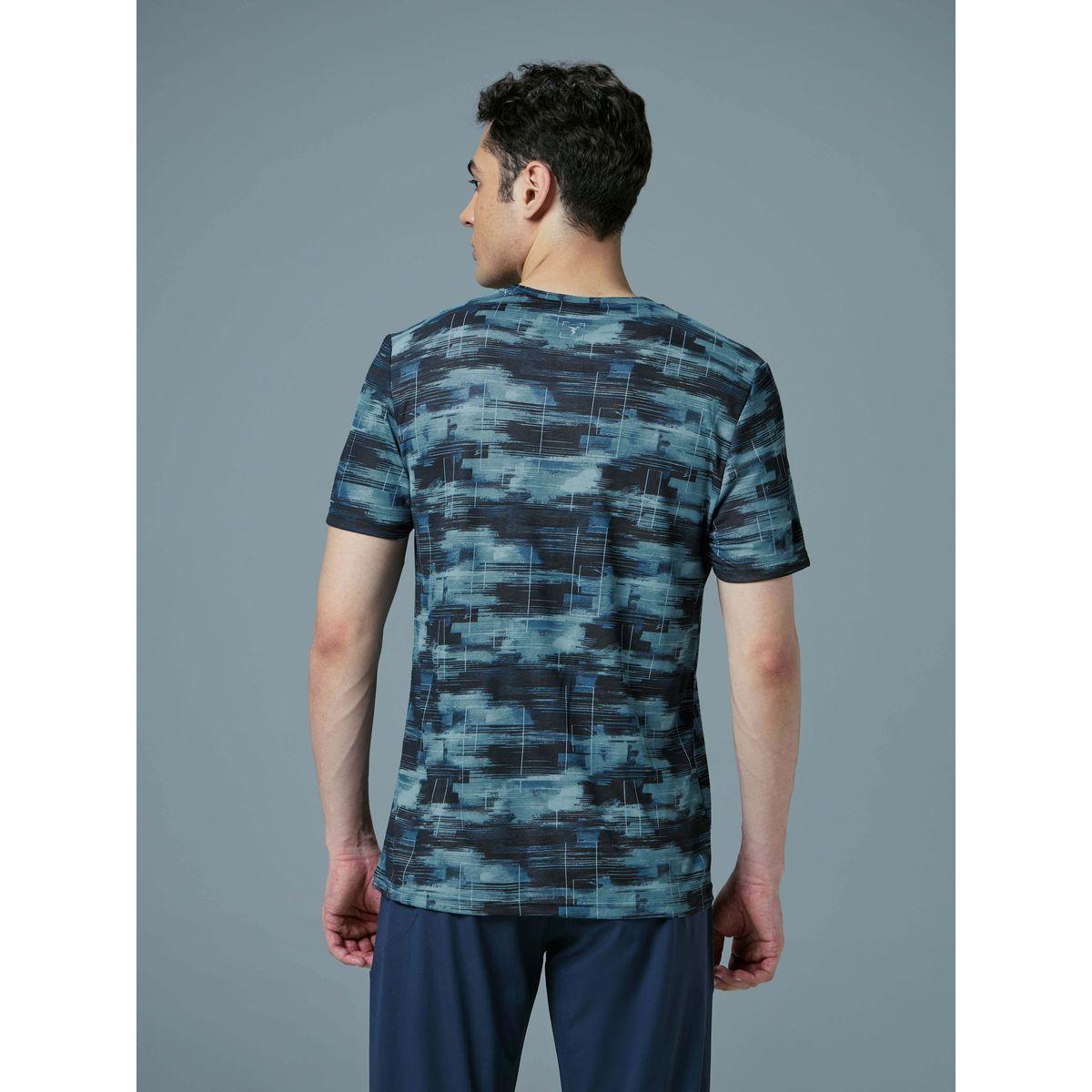 تيشيرت مُطبع بالكامل بقصة سليم فيت-men-clothing-tshirtsandpolos-tshirts-image-5