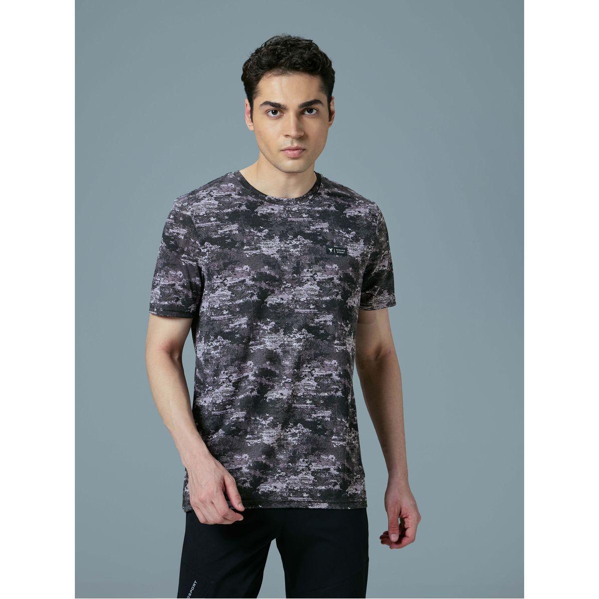 تيشيرت بقصة سليم فيت مُطبع بالكامل-men-clothing-tshirtsandpolos-tshirts-image-1