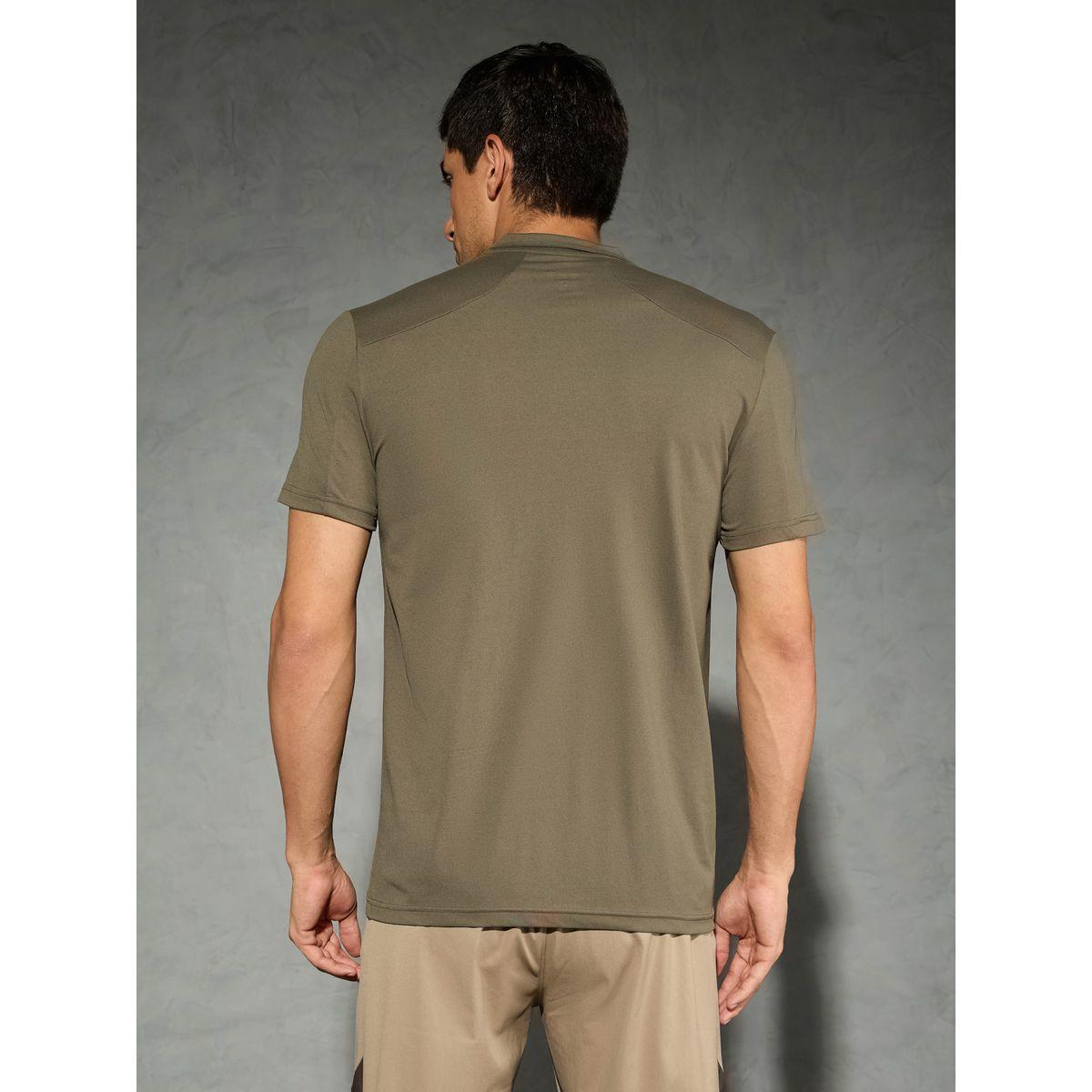 تيشيرت بولو سادة بأكمام قصيرة-men-clothing-tshirtsandpolos-tshirts-image-4