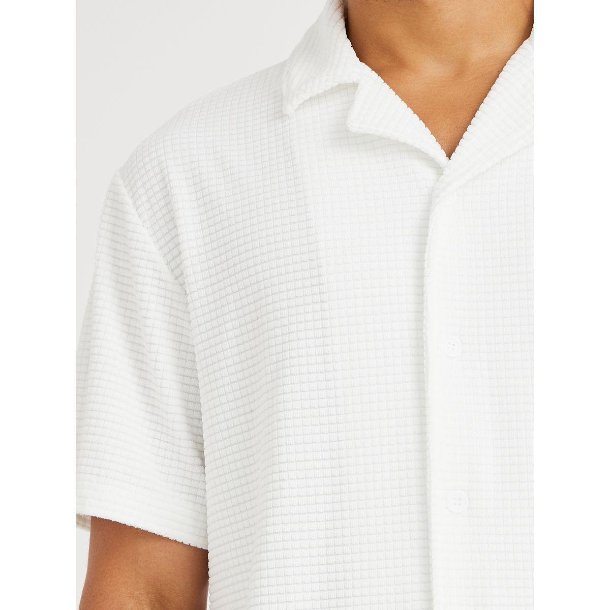 Styli Men White Waffle Textured Resort Collar Relaxed Fit Shirt-men-clothing-shirts-image-3