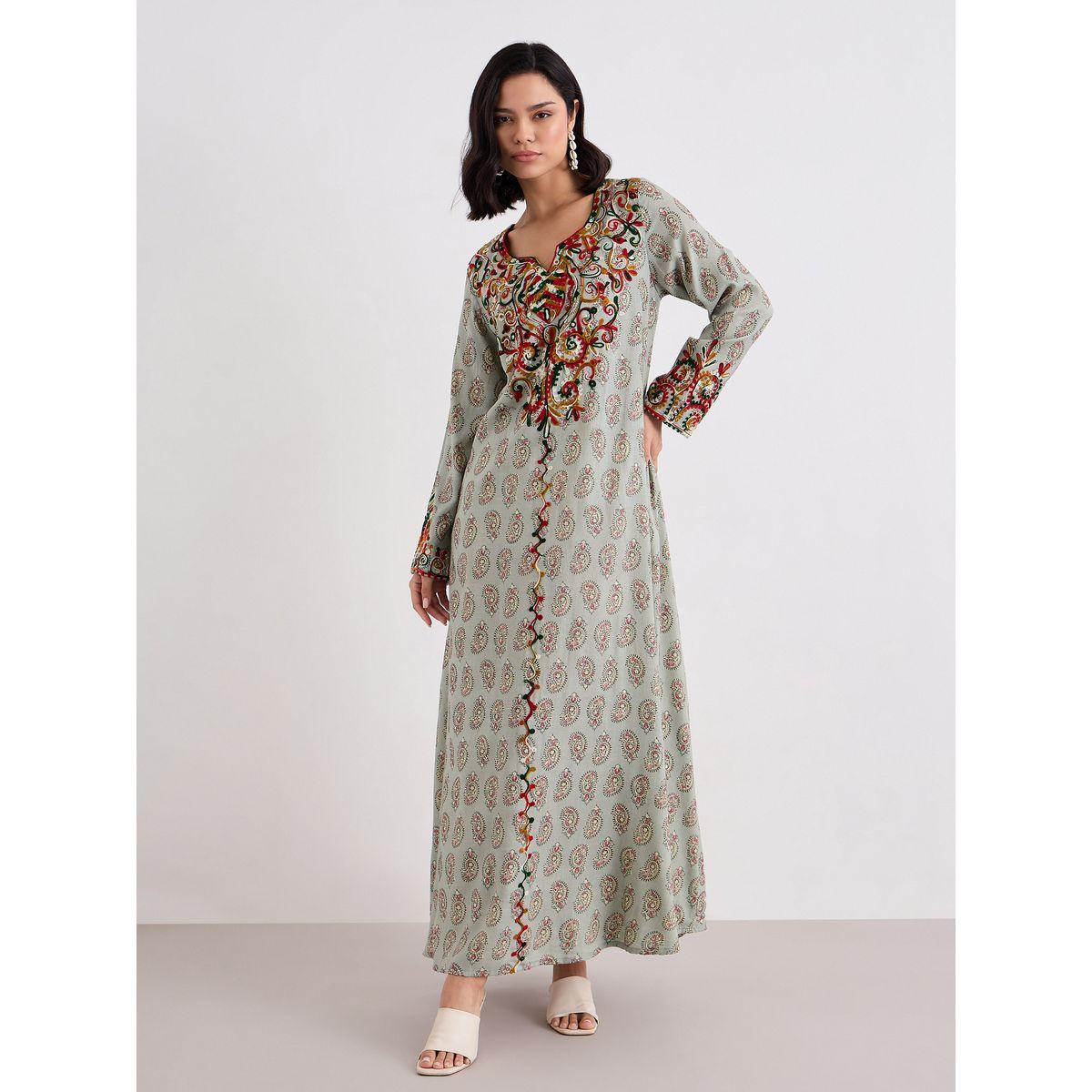 جلابية مُطبعة بتفاصيل مُطرزة-women-arabicclothing-jalabiyas-image-2