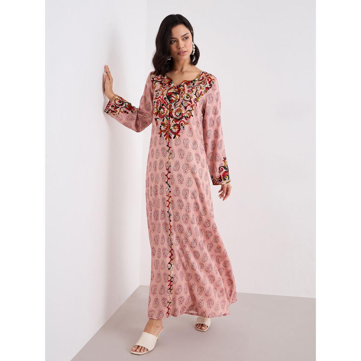 جلابية مُطبعة بتفاصيل مُطرزة-women-arabicclothing-jalabiyas-image-1