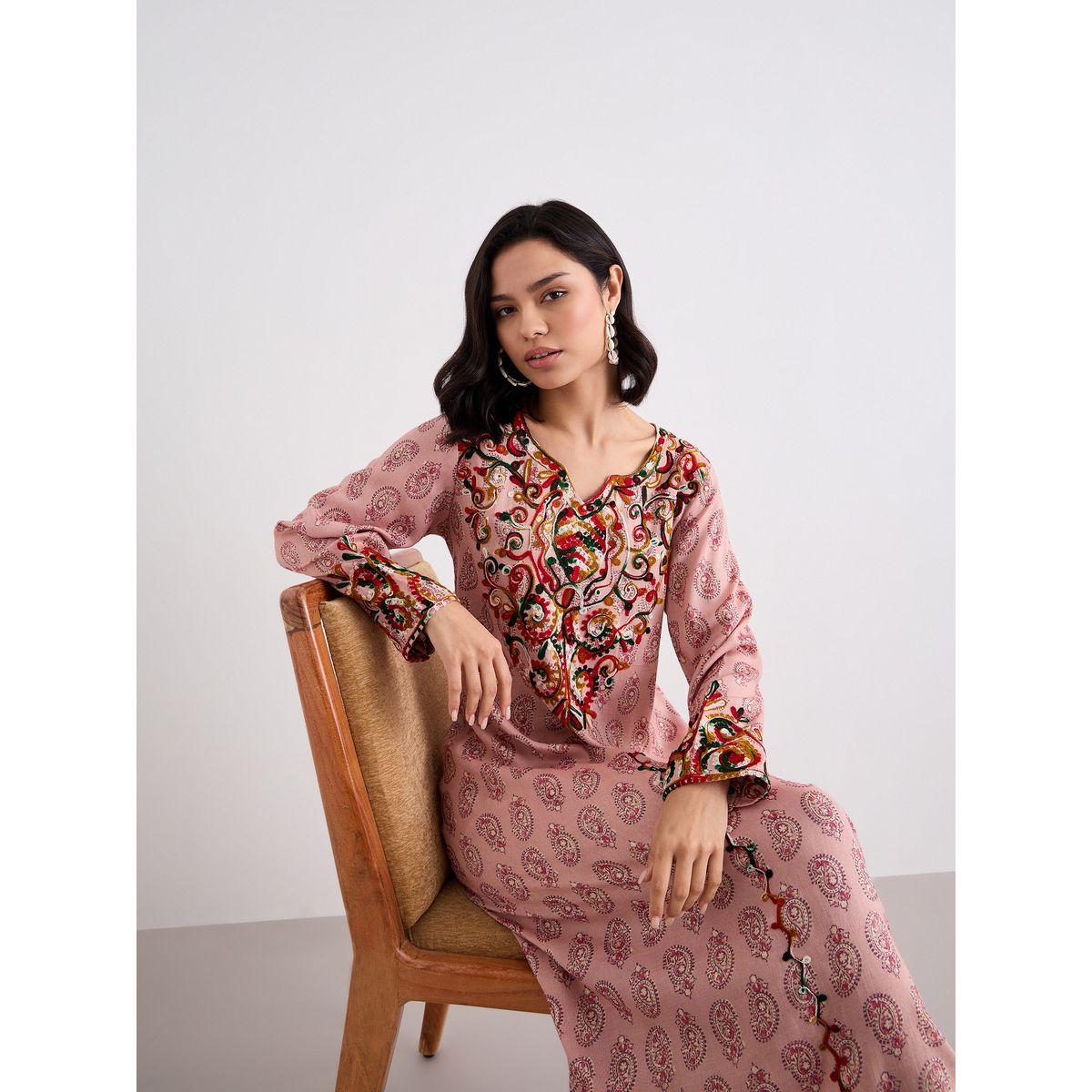 جلابية مُطبعة بتفاصيل مُطرزة-women-arabicclothing-jalabiyas-image-5