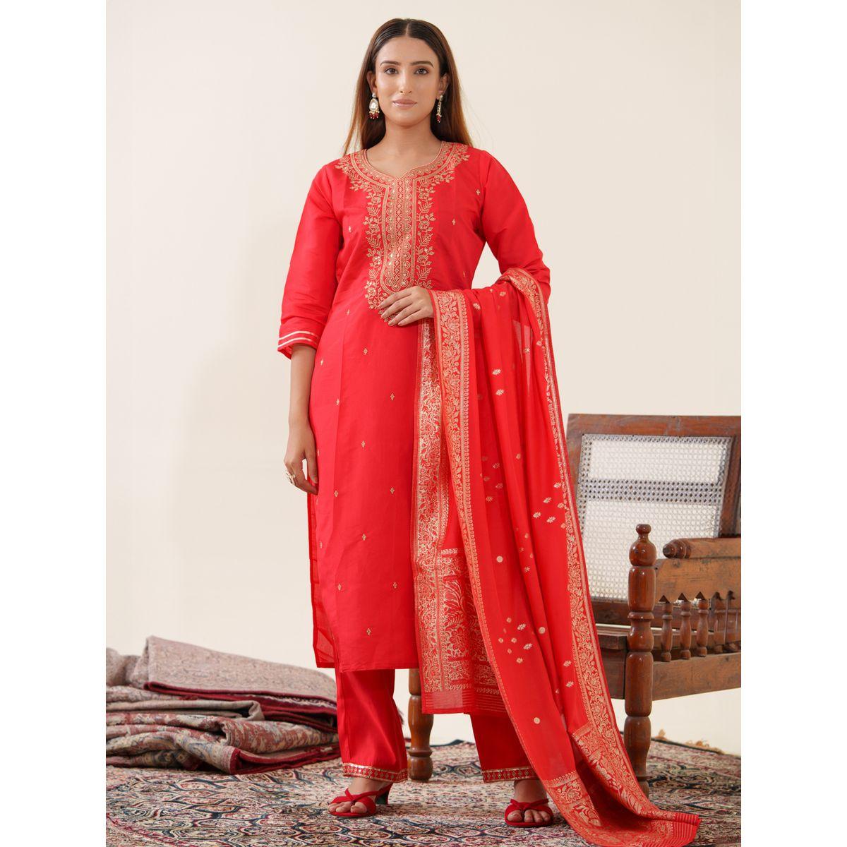 DW X Styli Embellished Straight Kurta with Trouser and Dupatta Set-women-clothing-ethnicwear-kurtasets-image-1