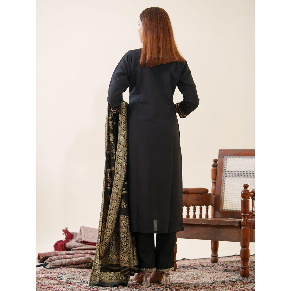 DW X Styli Embroidered Straight Kurta with Trouser and Dupatta Set-women-clothing-ethnicwear-kurtasets-image-2